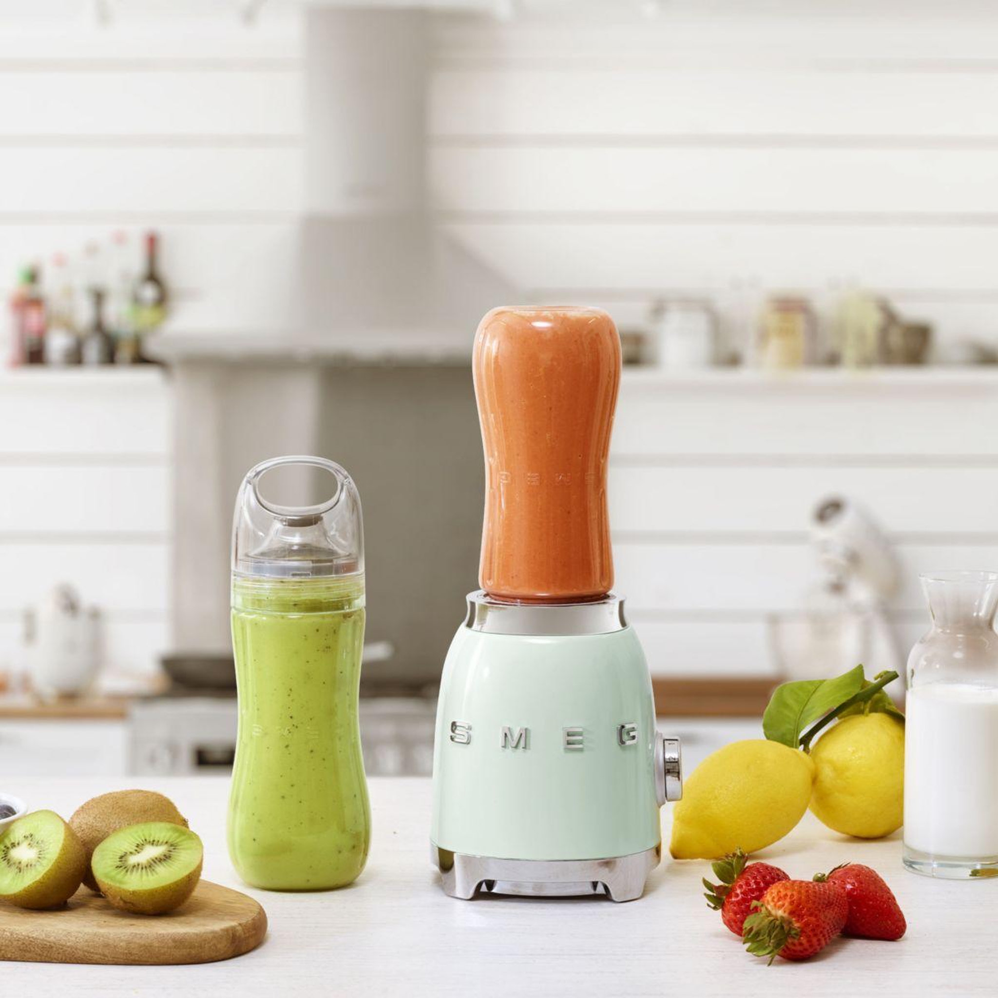 Voir la diapositive 5 : SMEG Blender pbf01pgeu mini vert d'eau