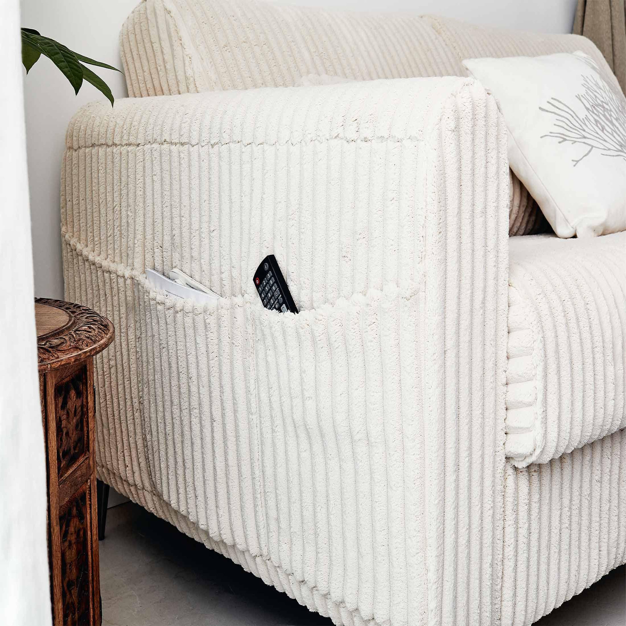 Voir la diapositive 5 : LISA DESIGN Owen - canapé 3 places convertible express couchage quotidien 140 cm matelas 12 cm en velours côtelé grosses côtes