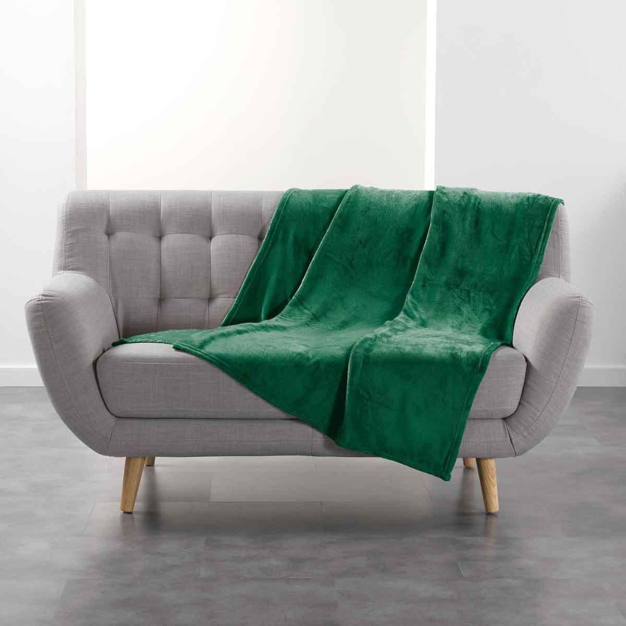 Douceur d'Intérieur Plaid uni en flanelle  flanou  125x150cm vert