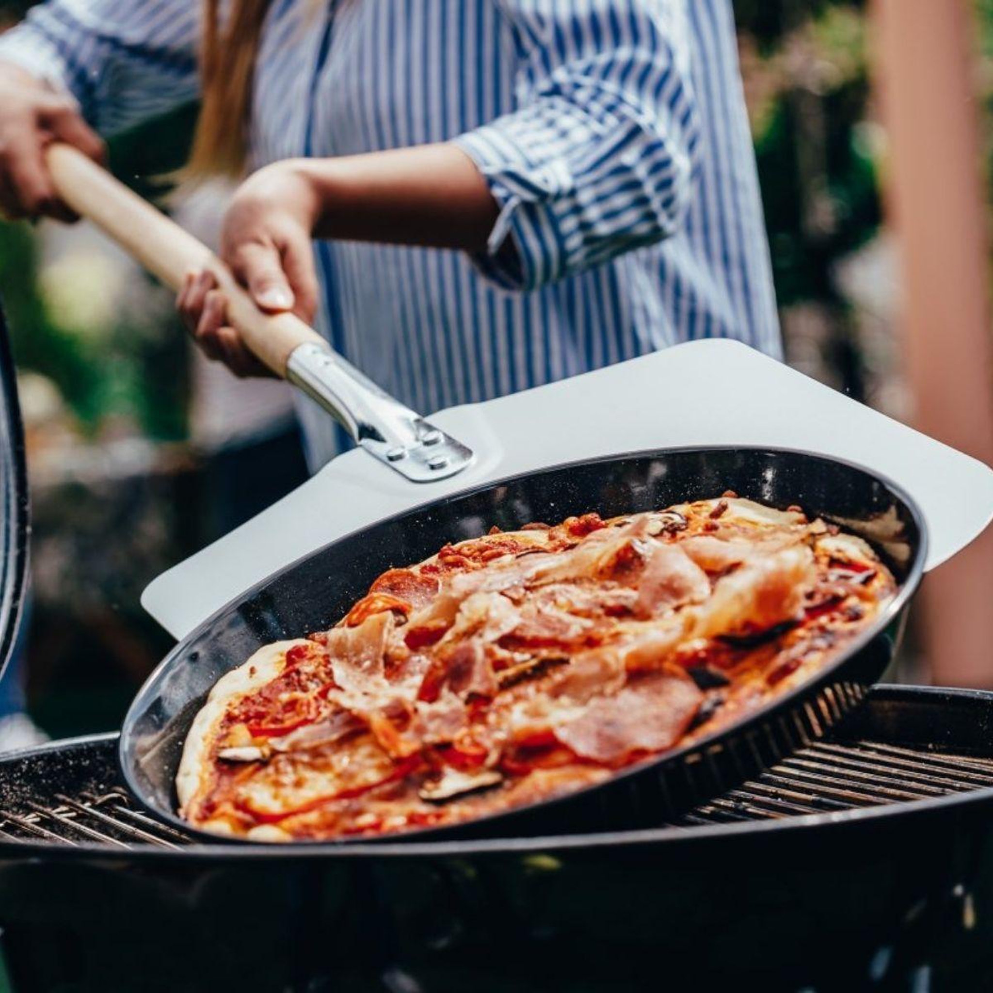 Voir la diapositive 2 : FM PROFESSIONAL Lot de 2 plaques à pizza perforées rondes, four et barbecue 32 cm fm professional barbecue
