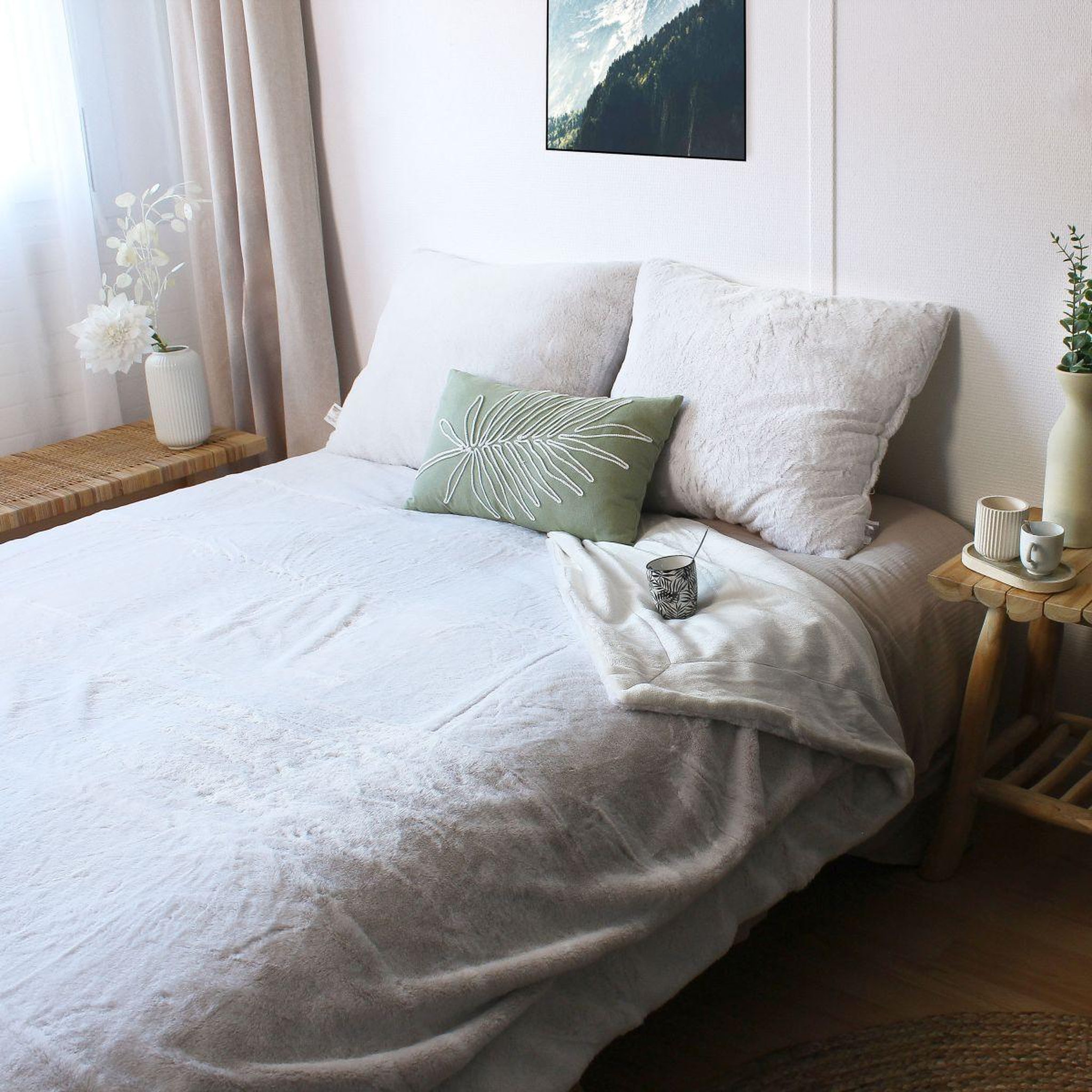 Voir la diapositive 3 : ENJOY HOME Plaid xl imitation fourrure  rabbit  180x220cm blanc