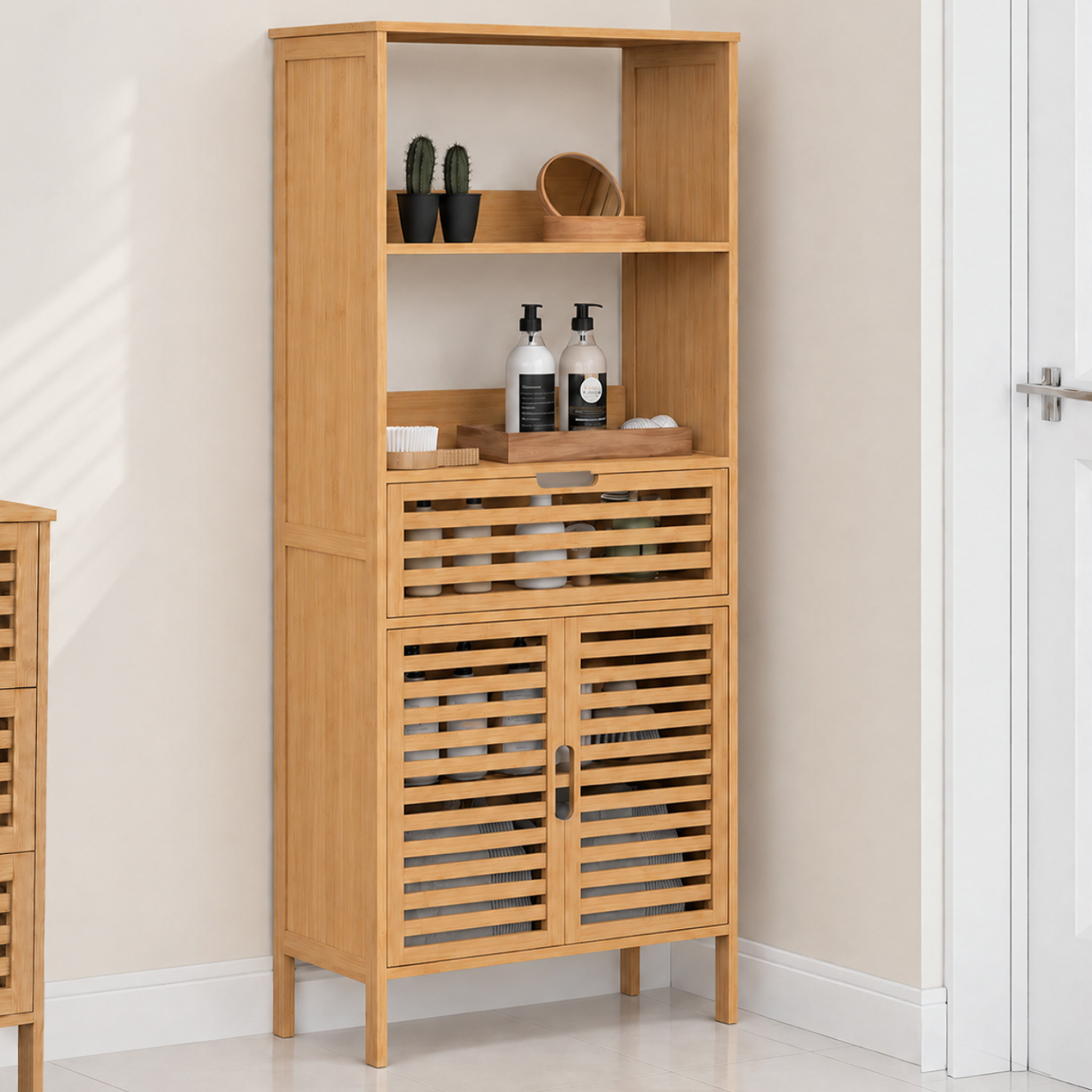 Voir la diapositive 2 : ID MARKET Meuble armoire salle de bain bambou BEA 2 portes et 1 tiroir avec étagères