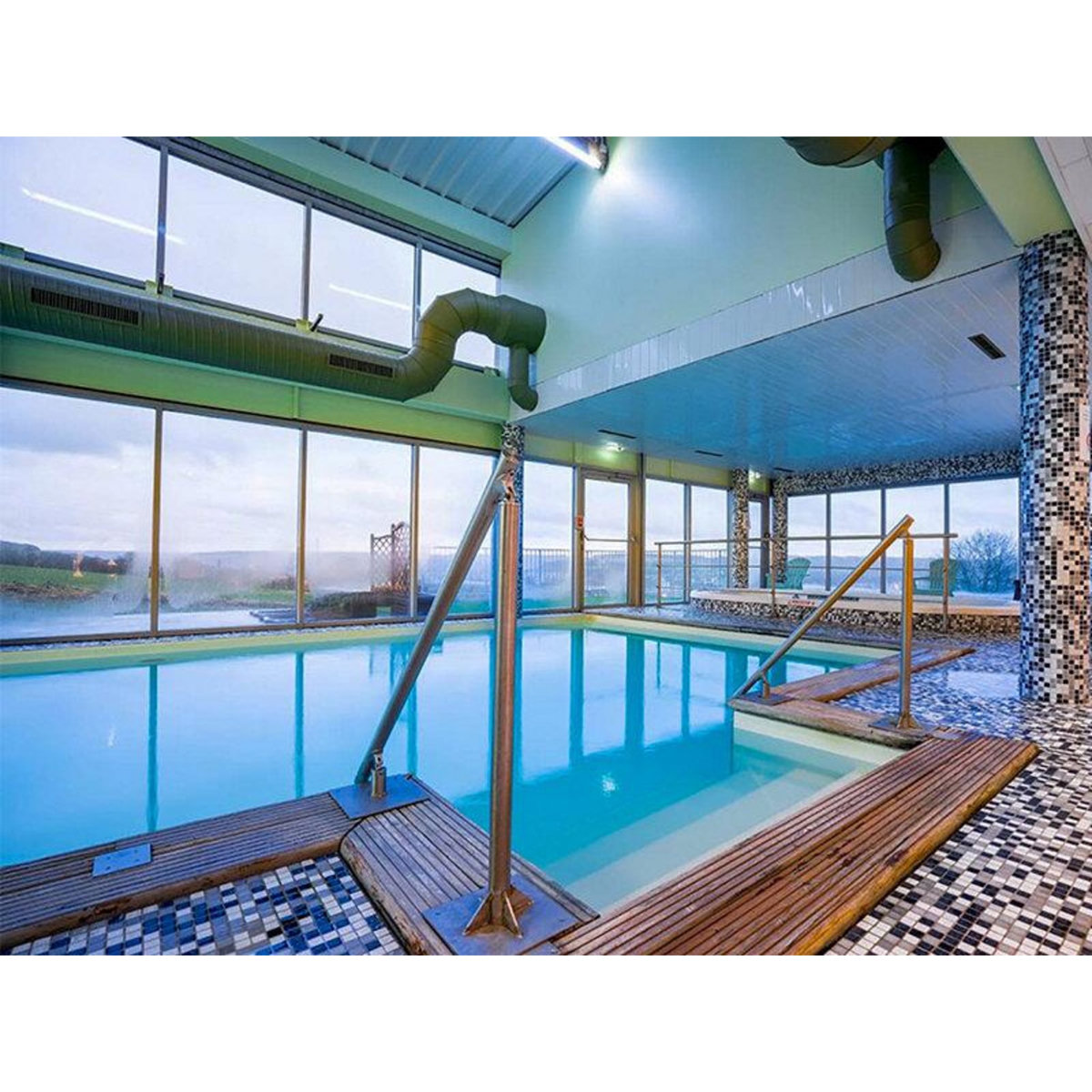 Smartbox Escapade champenoise : 2 jours en hôtel Best Western 4* avec dîner et accès libre au spa - Coffret Cadeau Séjour