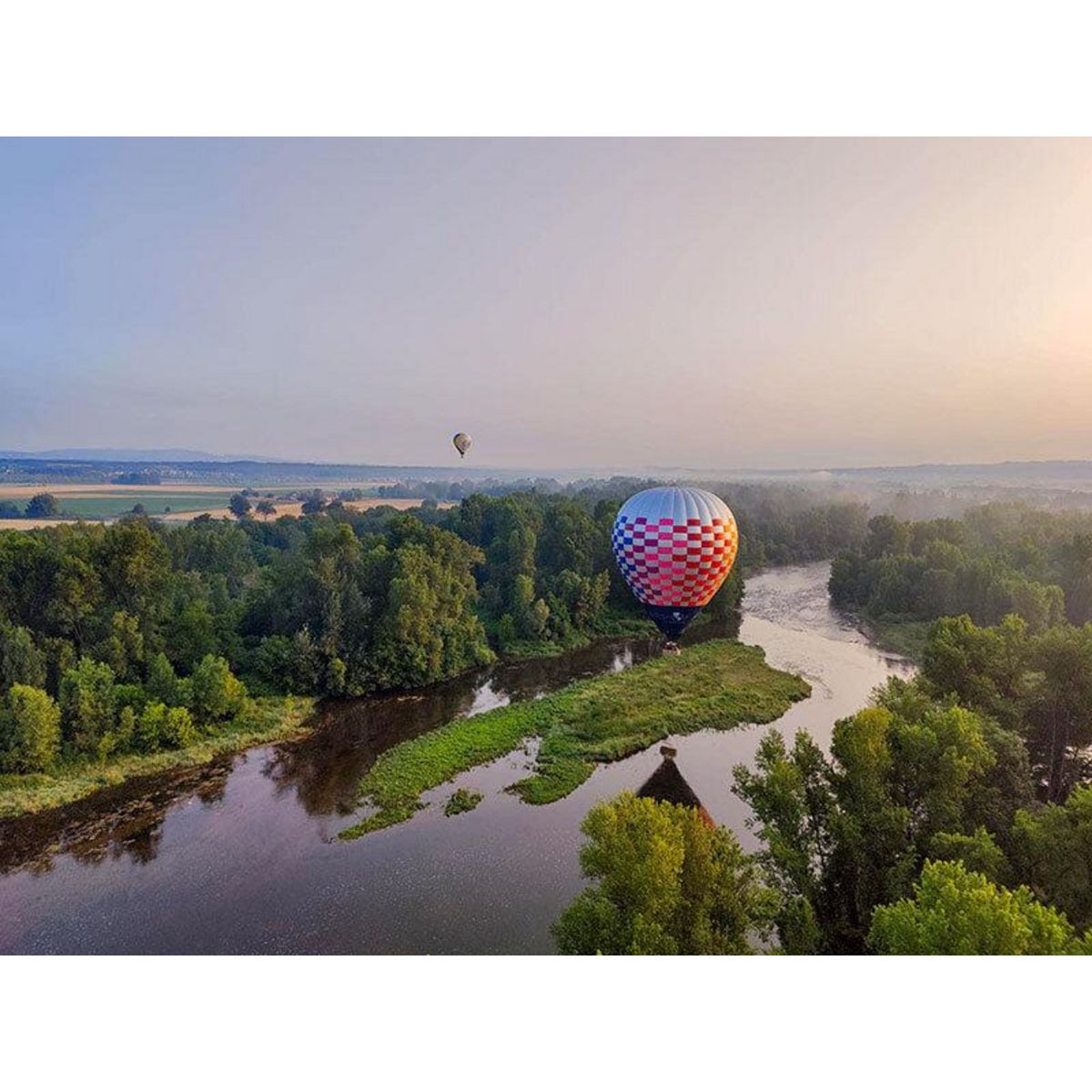 Smartbox Vol en montgolfière près de Lyon en basse saison - Coffret Cadeau Sport & Aventure