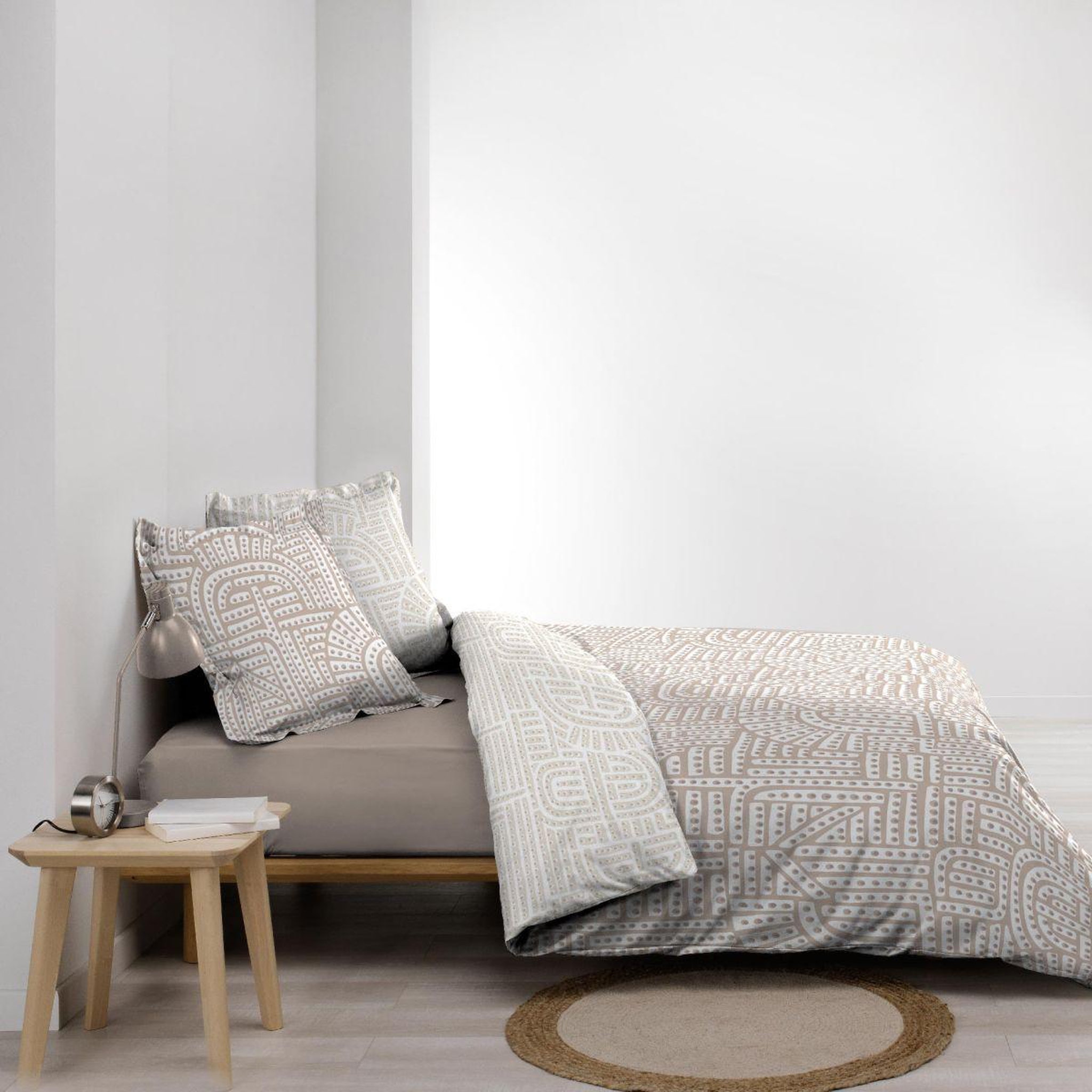 Voir la diapositive 3 : Douceur d'Intérieur Parure de lit réversible 3 pièces  eliot  240x220cm naturel