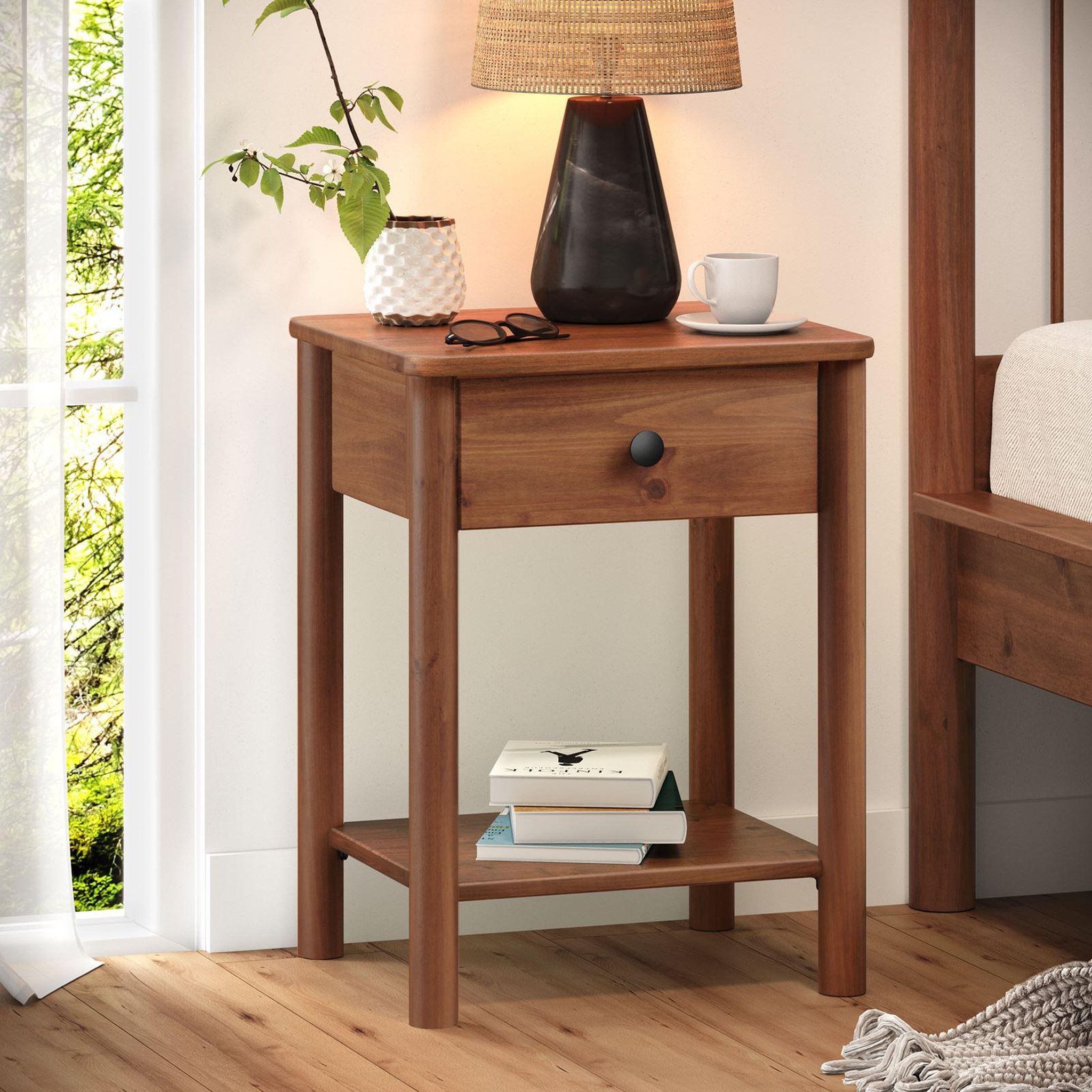 Voir la diapositive 2 : IDIMEX Table de chevet apoana avec tiroir en bois massif