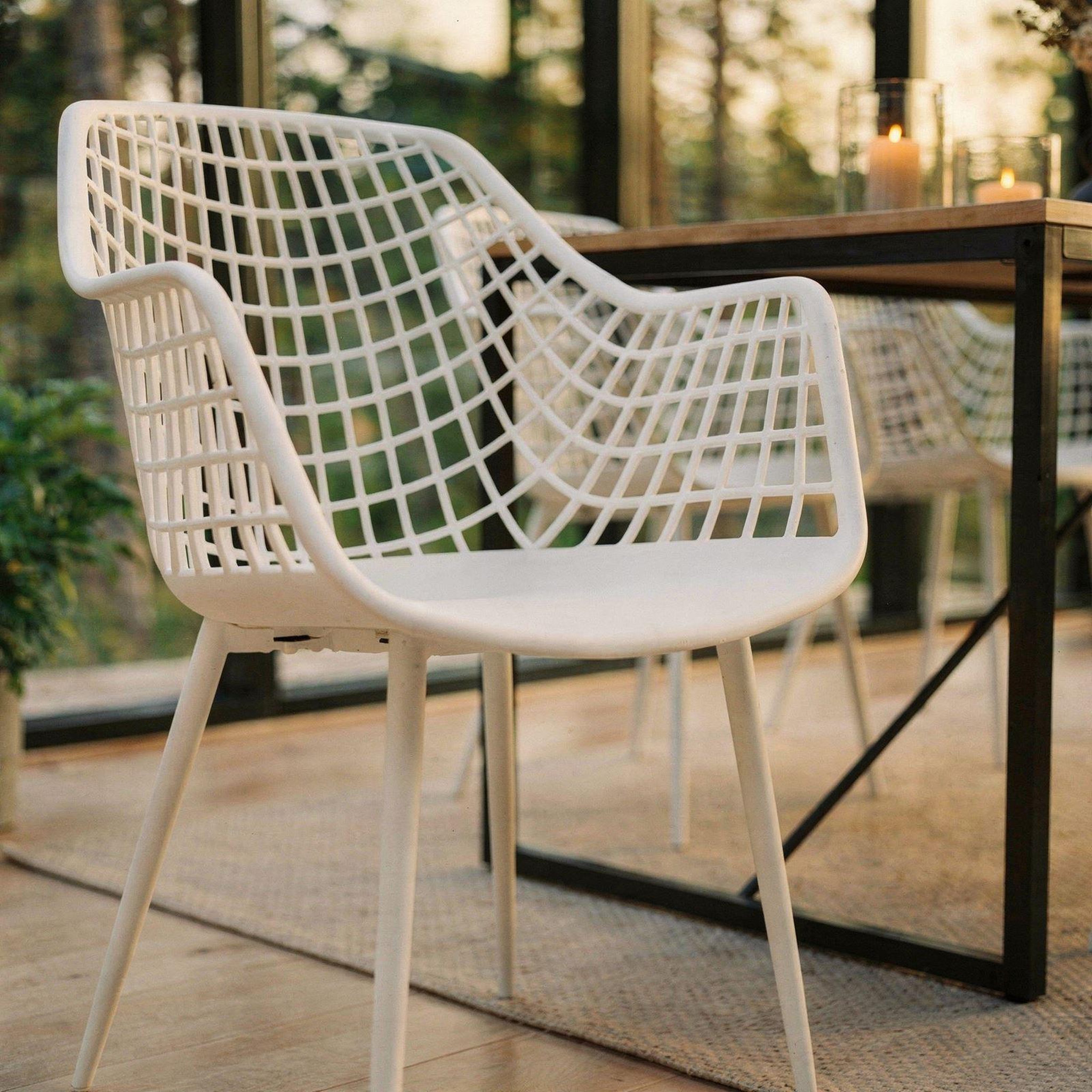 Voir la diapositive 3 : IDIMEX Lot de 4 chaises LUCIA, en plastique