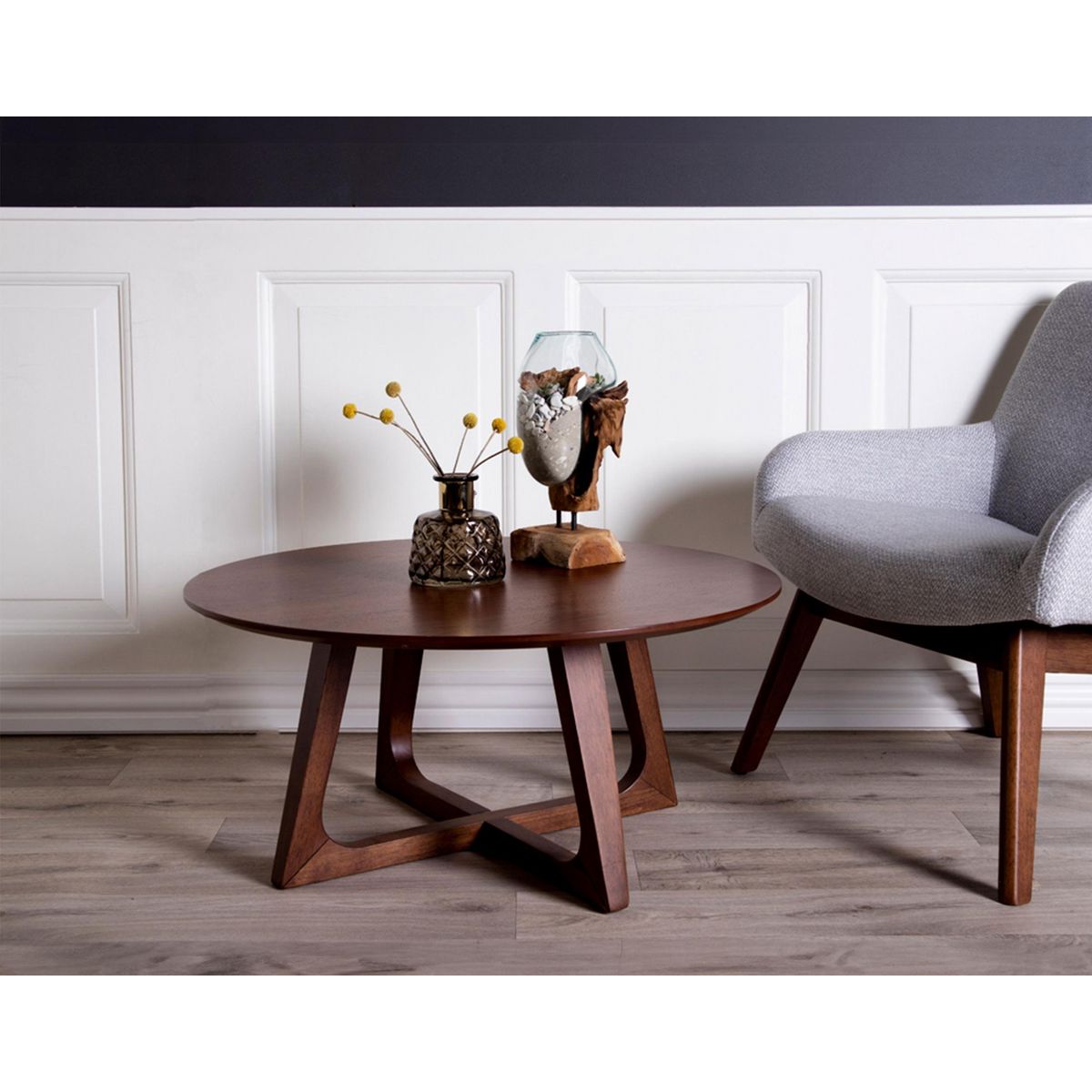 LISA DESIGN Solin - table basse ronde - bois plaquage noyer - 75 cm