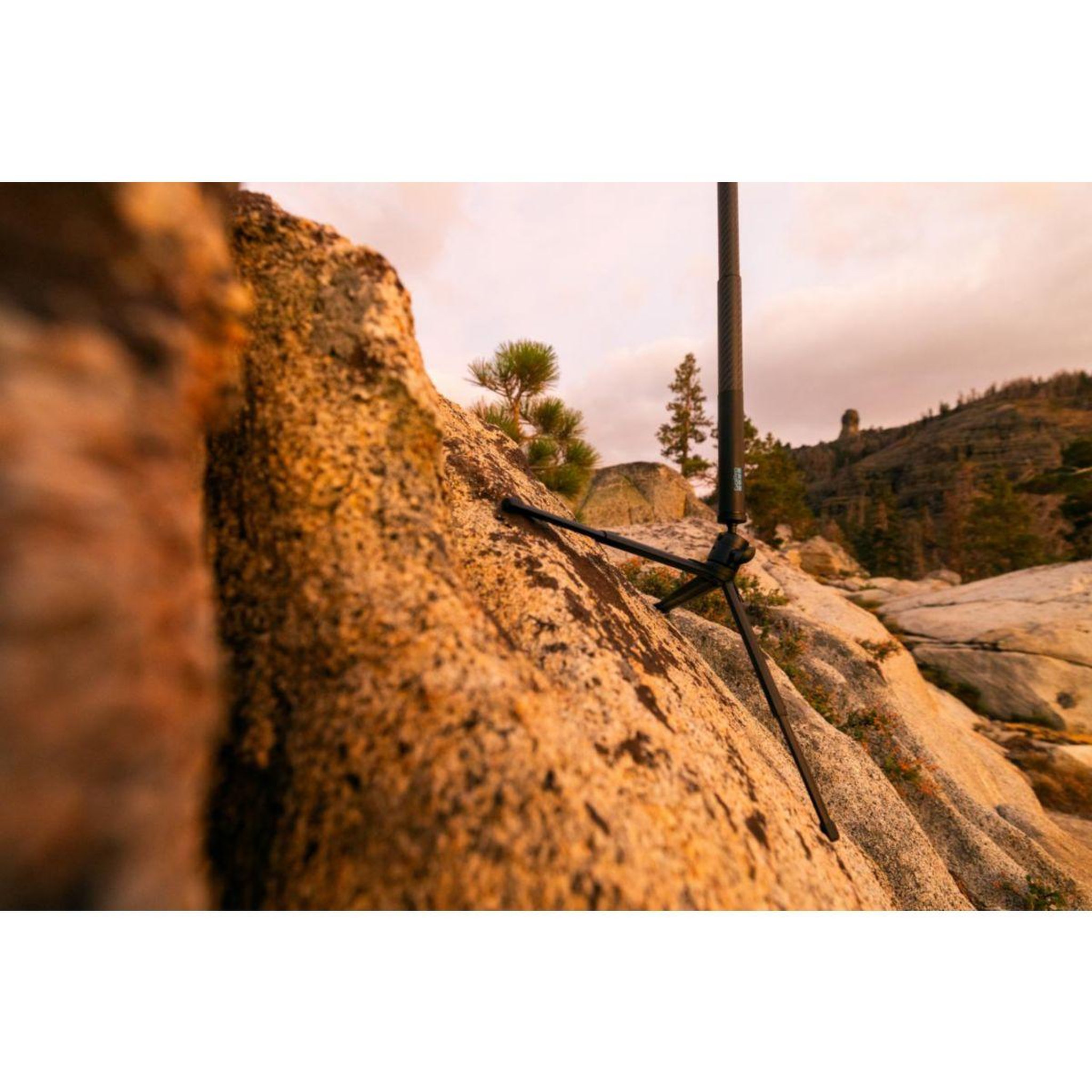 Voir la diapositive 4 : GOPRO Trépied Tripod + Ball Head