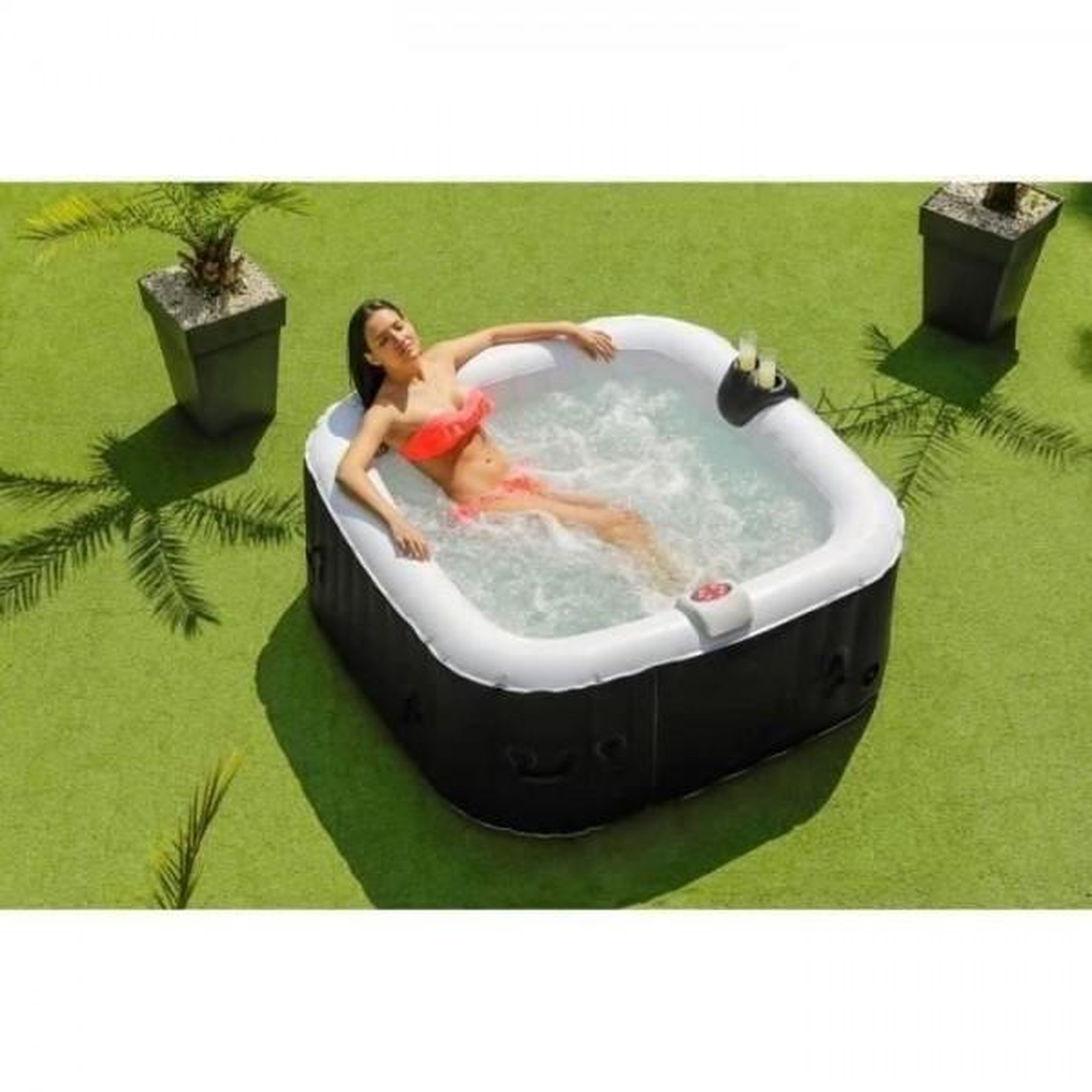 Voir la diapositive 3 : SUNSPA Spa gonflable SUNSPA - AC01 - 157 x 67 cm - 4 places - Carré (Livré avec filtre, cadenas, tapis de sol et couverture)
