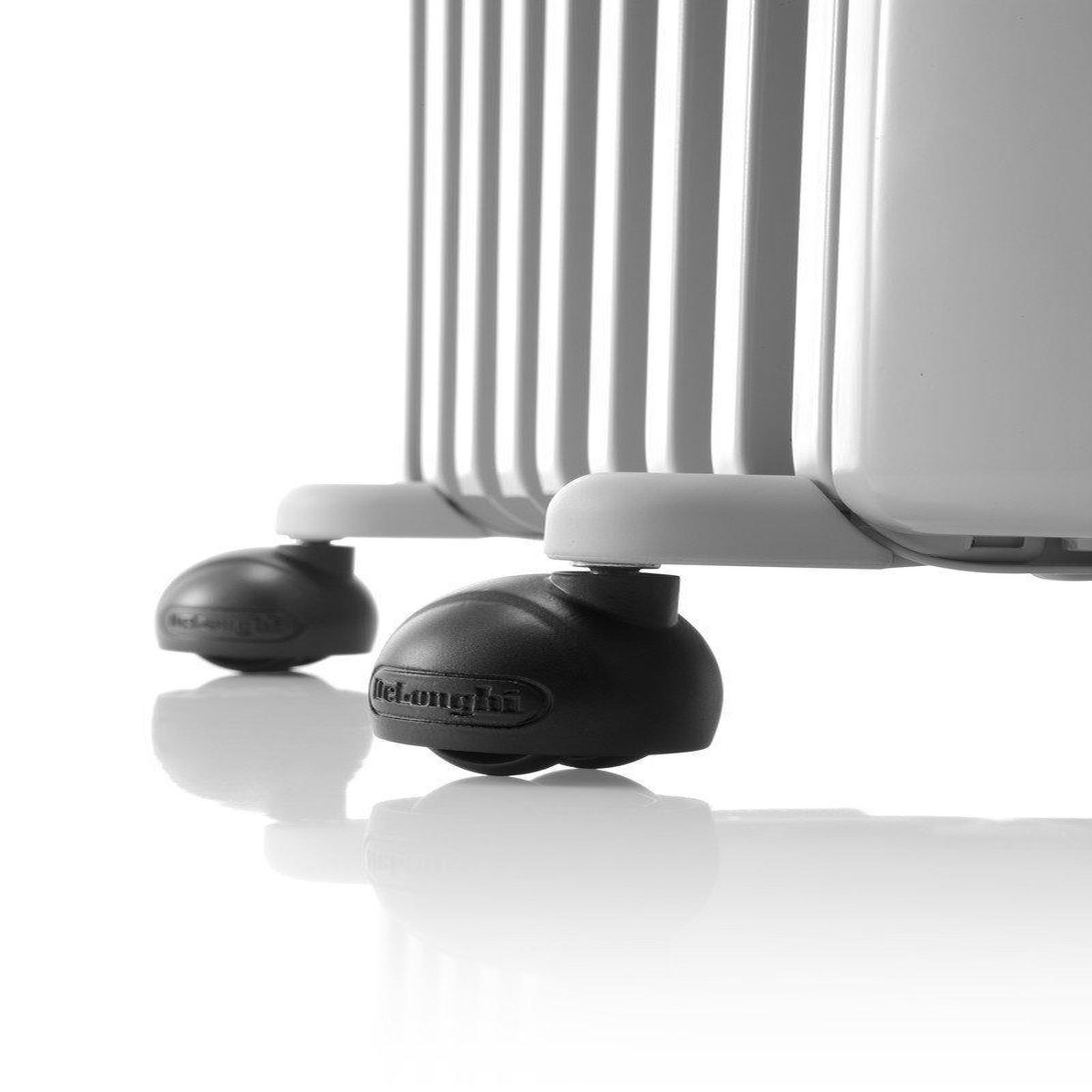 Voir la diapositive 4 : DELONGHI Radiateur à bain d'huile 2000w blanc - TRRS0920