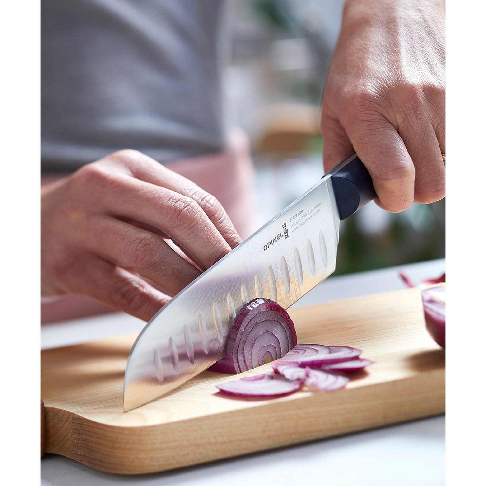 Voir la diapositive 4 : Opinel Couteau japonais Santoku Intempora No219