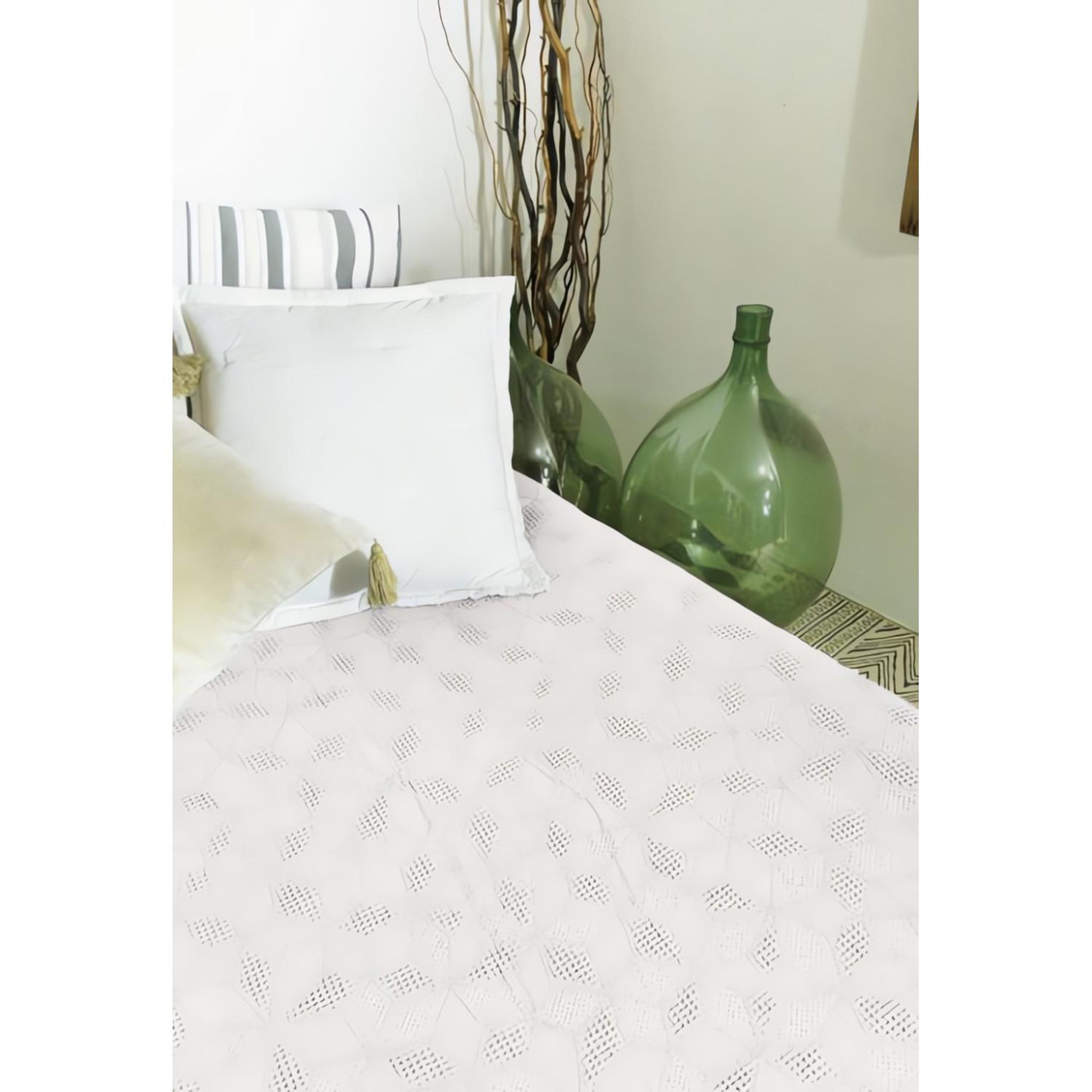 Vent du sud Jeté de lit jacquard en coton lavé PABLO, par Vend du Sud