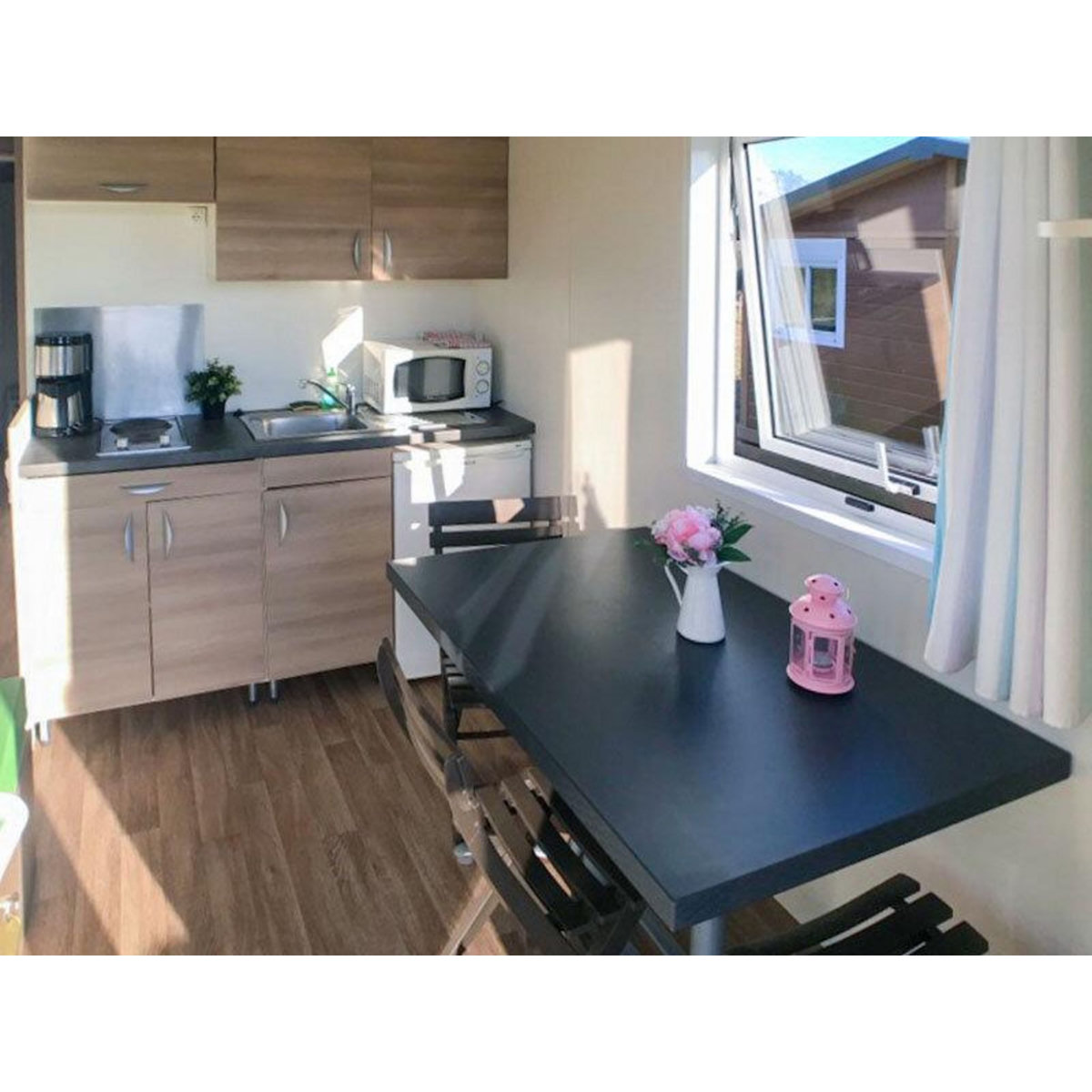 Smartbox 2 jours insolites en roulotte avec panier apéritif et location de vélos près de Caen - Coffret Cadeau Séjour