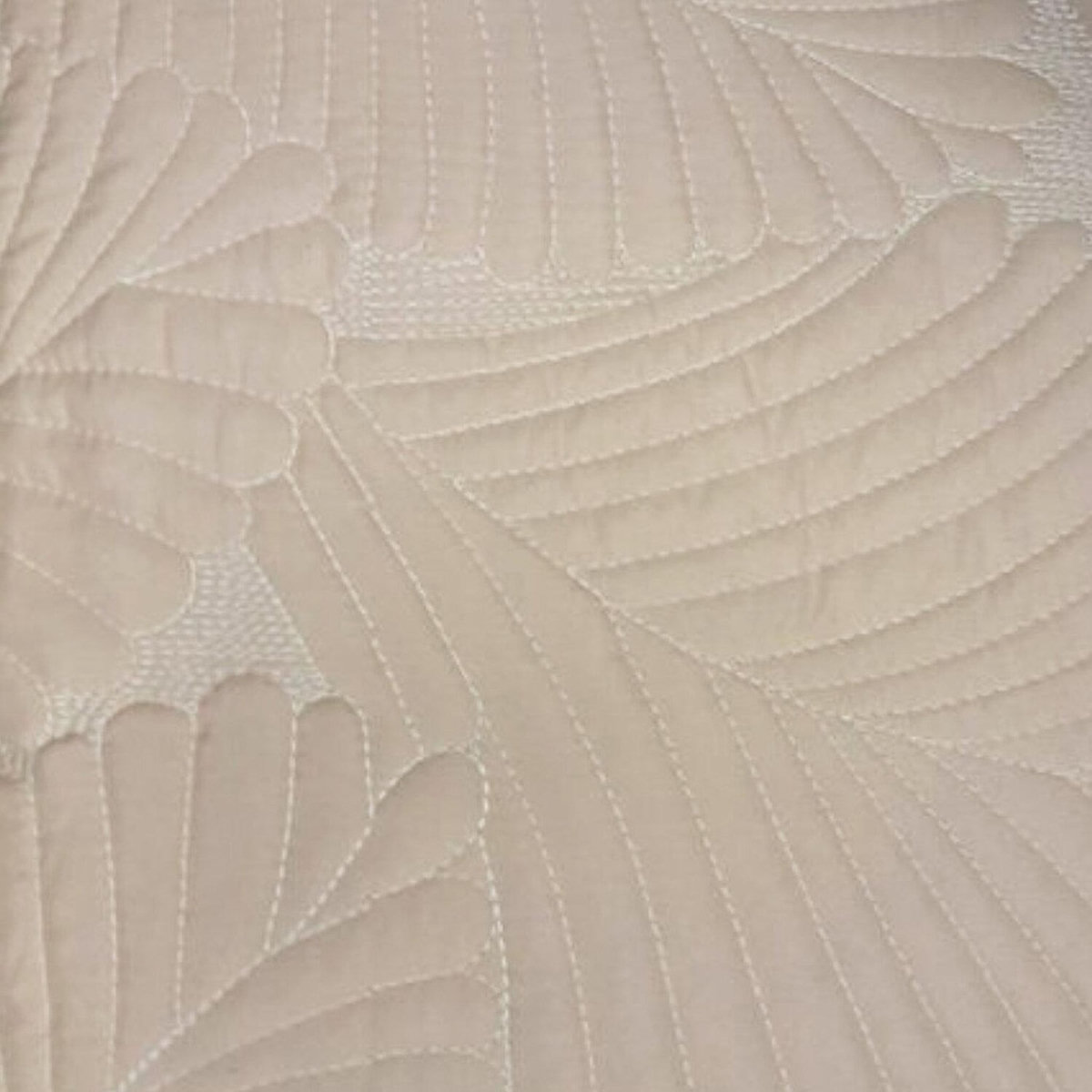 Les Ateliers du Linge Boutis brode 100%polyester filoa