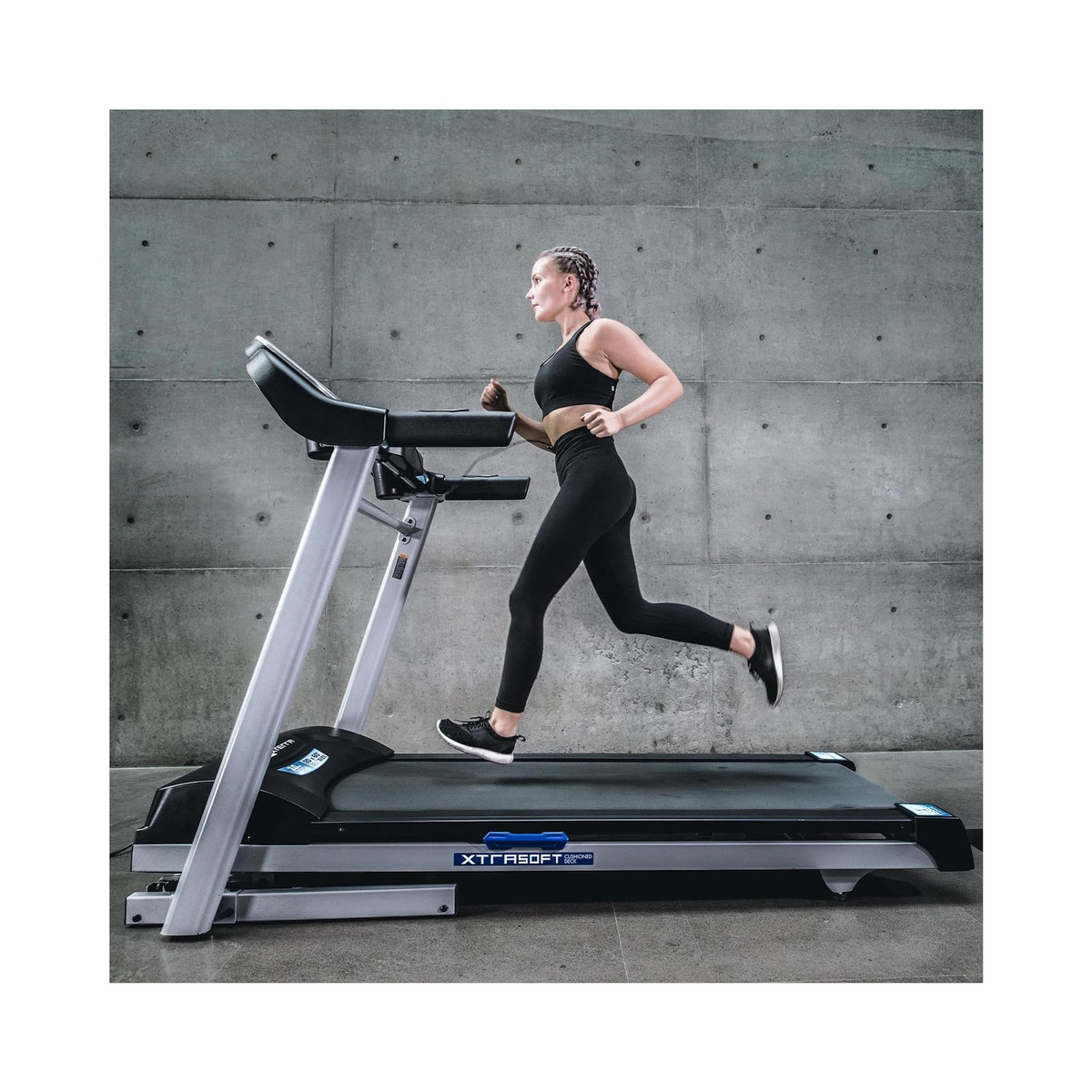 XTERRA Tapis de course Motorisé - Pliable - Xterra - Modèle TRX 3500 - 18 Km/h - Bluetooth/App - Maison/Appartement