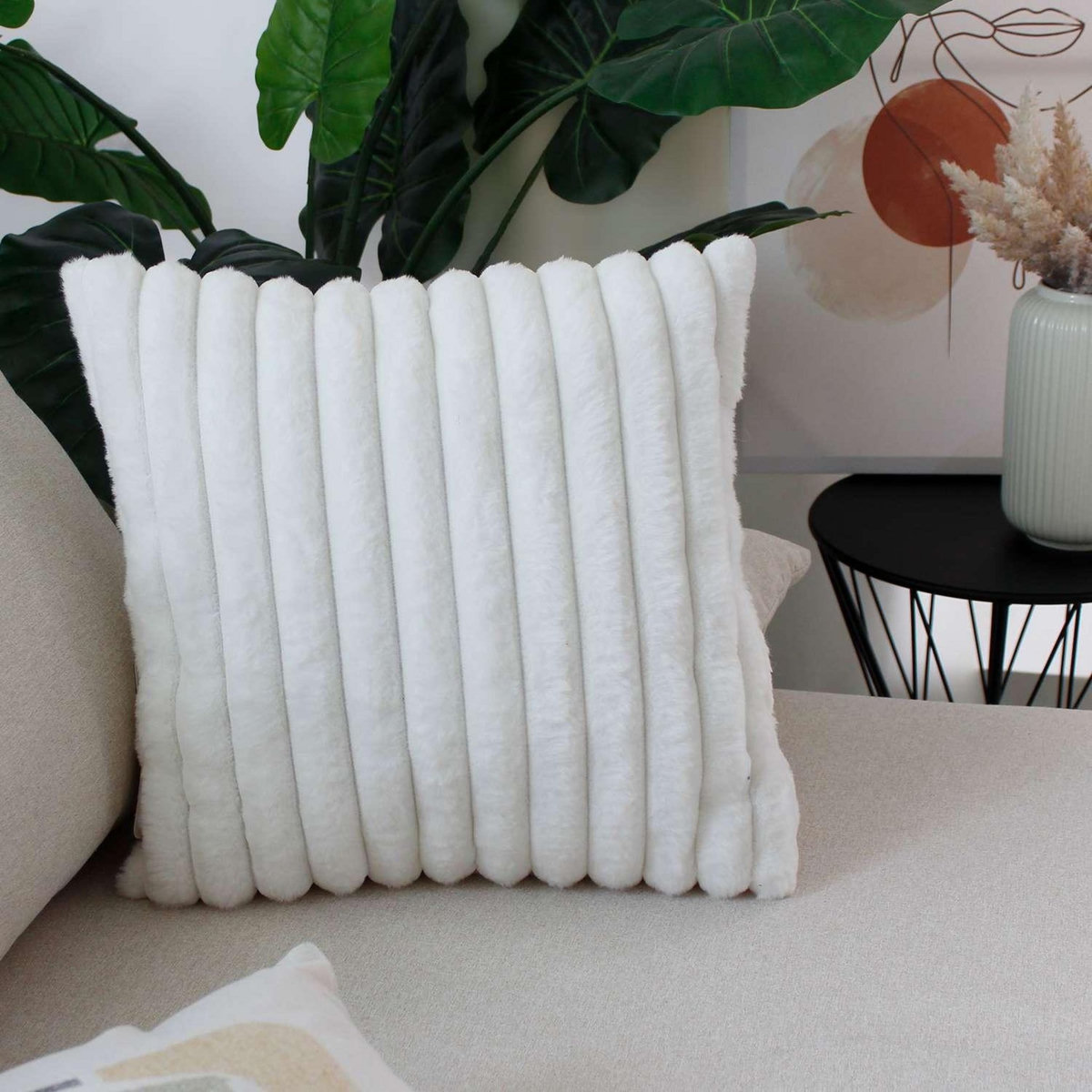 TOILINUX Coussin SELA imitiation fourrure