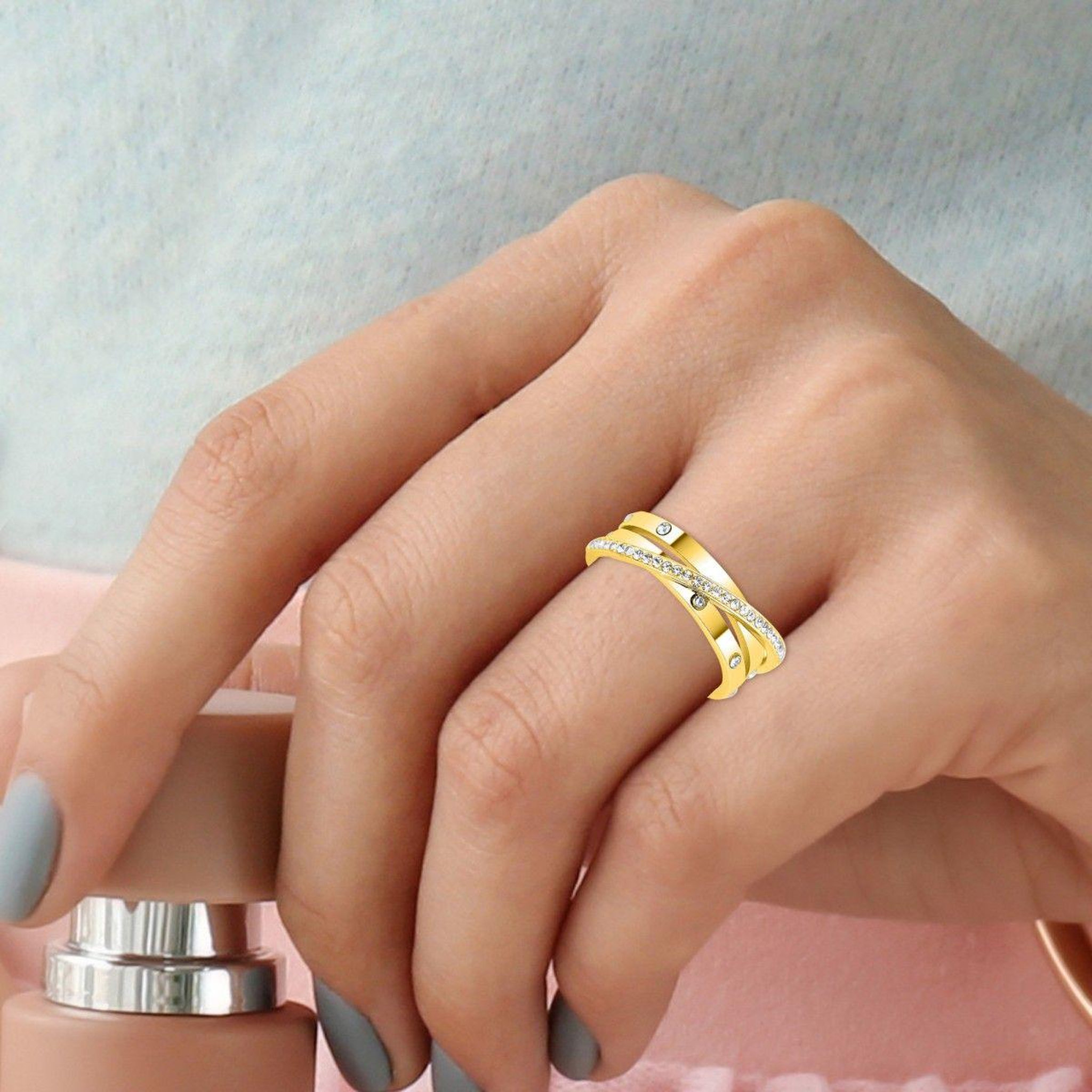 Voir la diapositive 2 : SC CRYSTAL Bague taille 54 SC Crystal ornée de cristaux scintillants