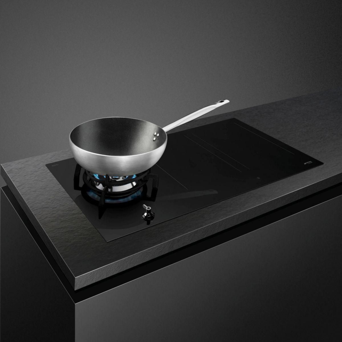 SMEG Plaque mixte induction gaz PM3953D