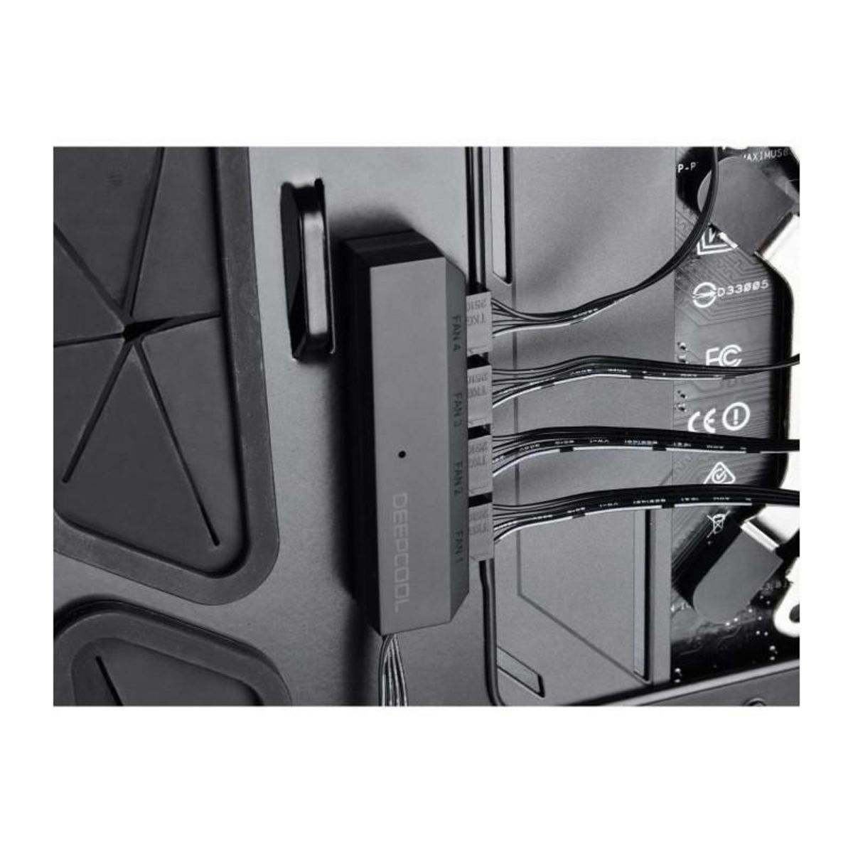 Deepcool DEEPCOOL FH-04 - HUB PWM pour ventilateurs