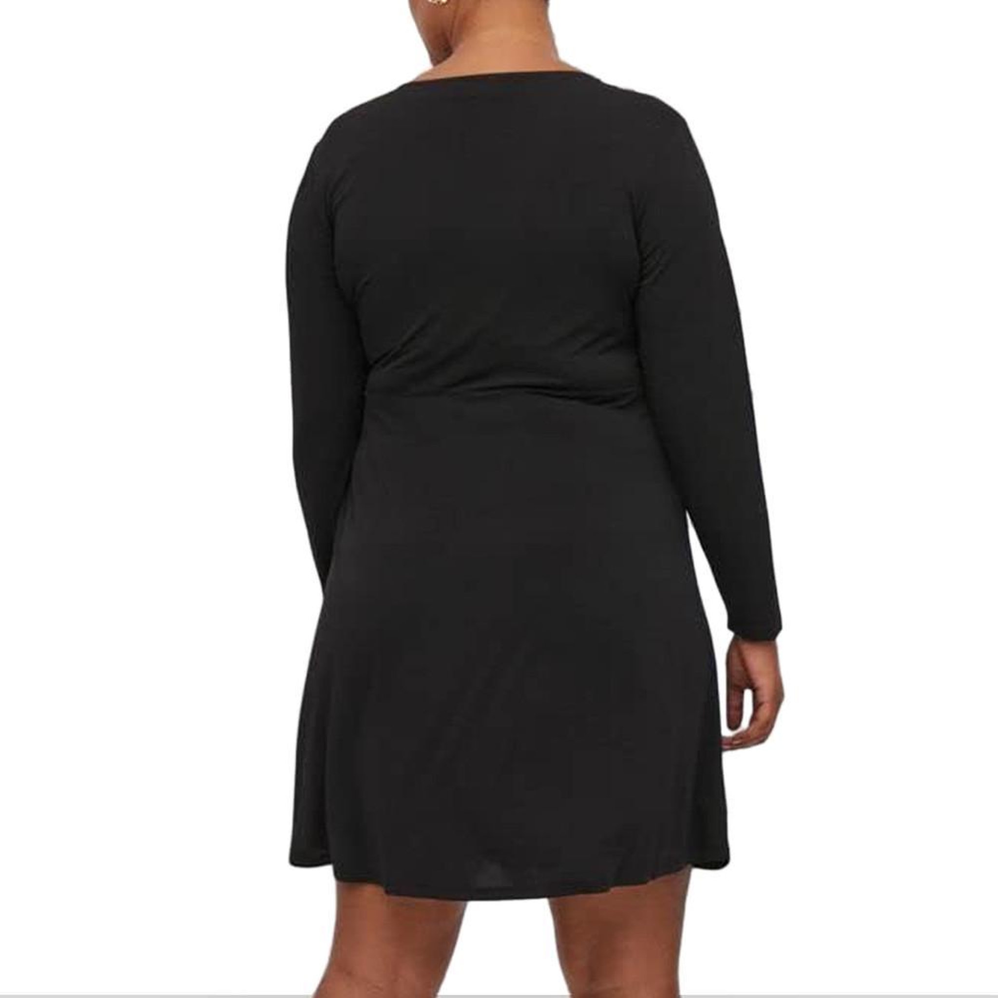 Voir la diapositive 2 : Vila Robe e Femme Vila Evoked Borneo