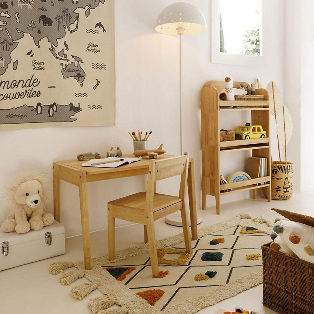 Atmosphera Kids Table Enfant en Bois  Robin  70cm Marron