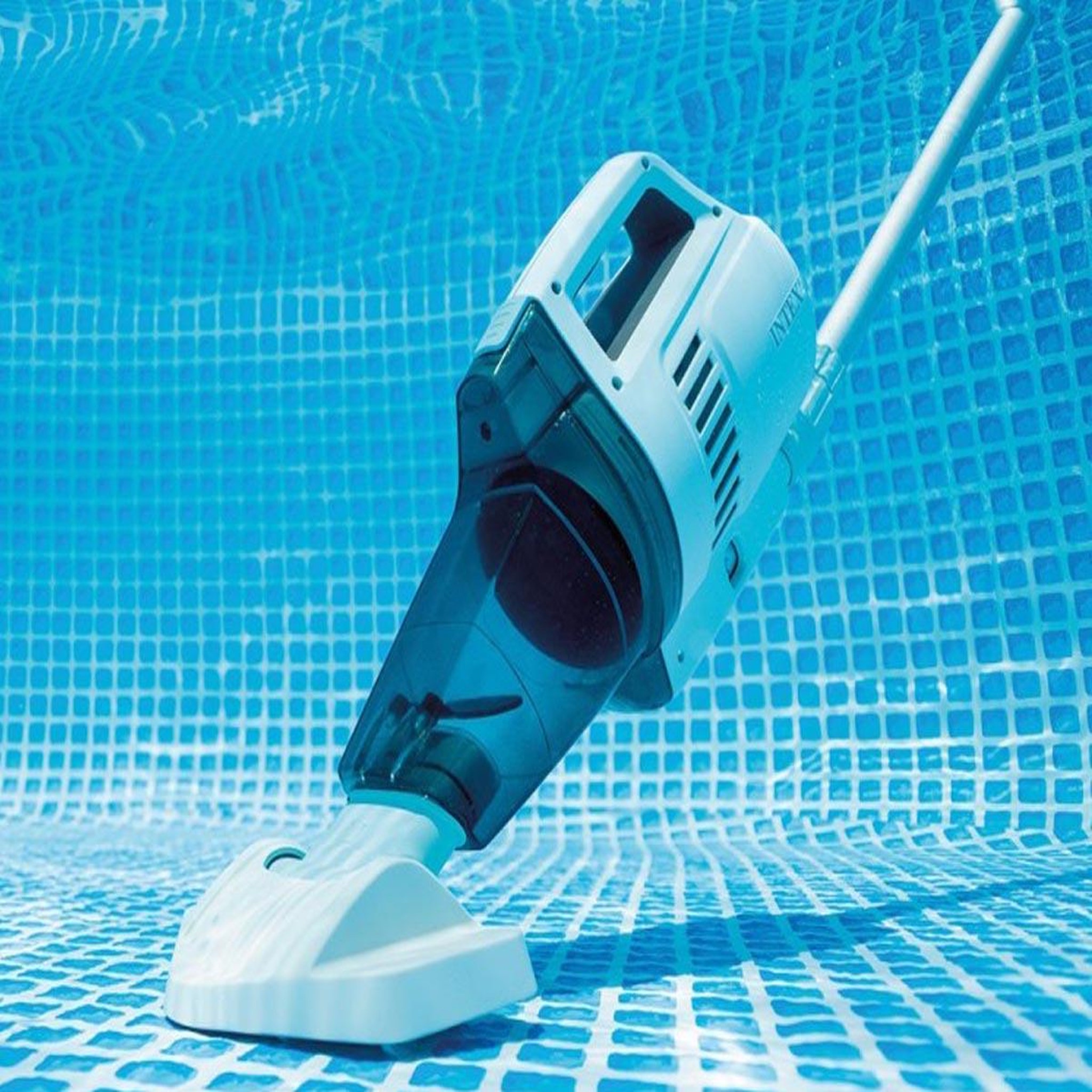 Voir la diapositive 5 : INTEX Aspirateur de piscine et spa à batterie ZR200 - Intex