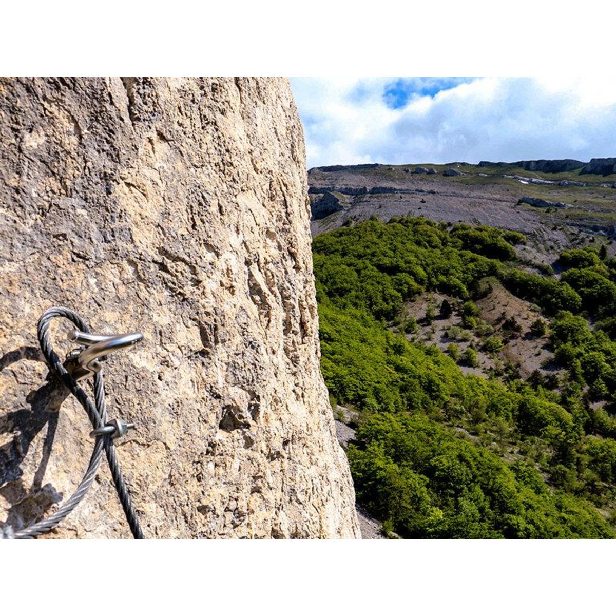 Smartbox 3h de parcours sur la via ferrata avec photos face au lac du Bourget - Coffret Cadeau Sport & Aventure