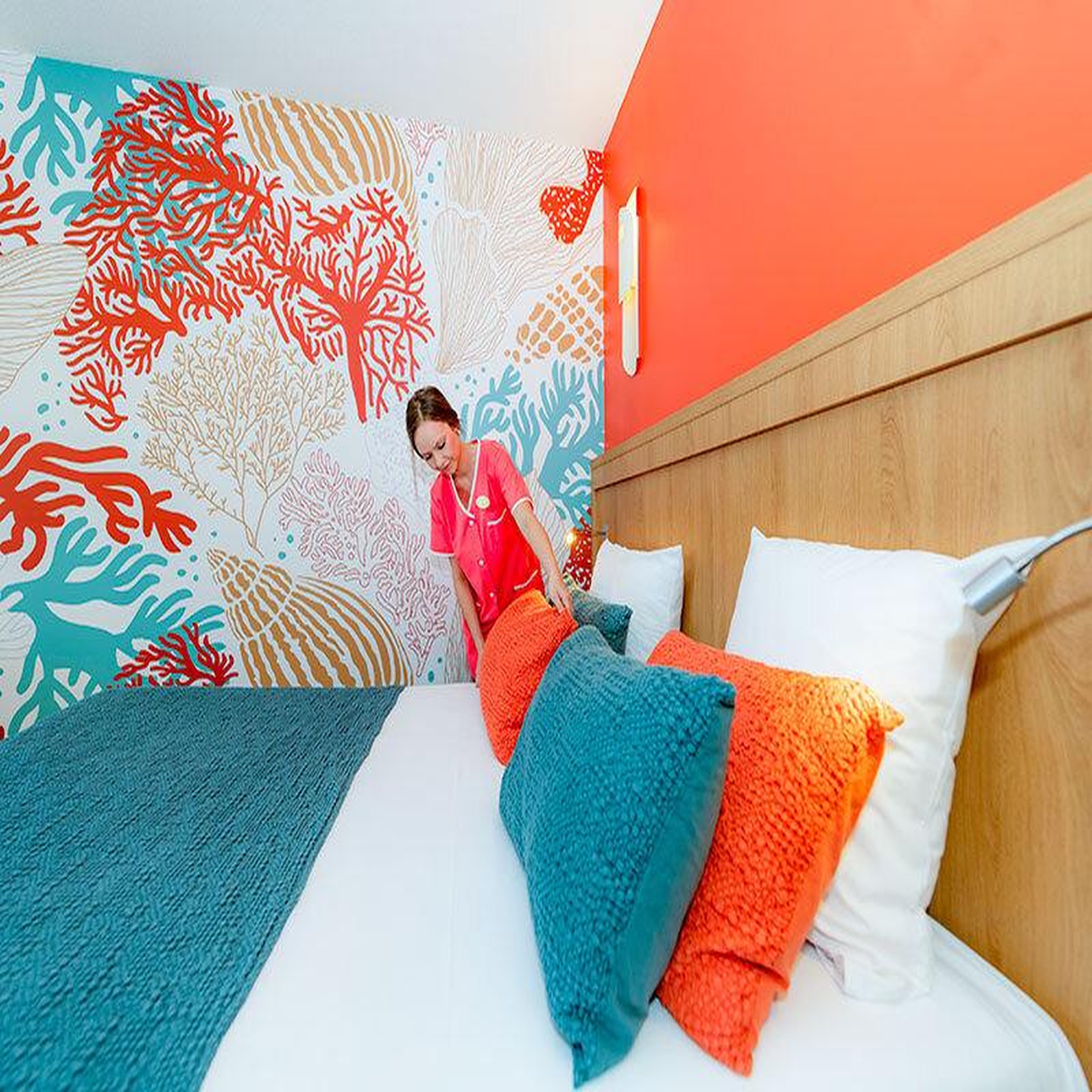 Voir la diapositive 2 : Smartbox Agréable escapade de 2 jours en hôtel club près des sables-d'olonne - coffret cadeau séjour