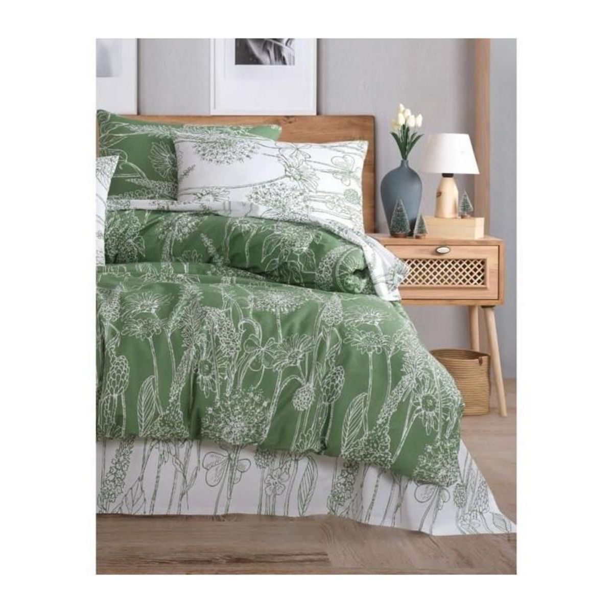 GENERIQUE Parure de lit - 1 housse de couette 220 x 240 cm + 2 taies d'oreiller 60 x 60 cm - 100% coton renforcé - Vert