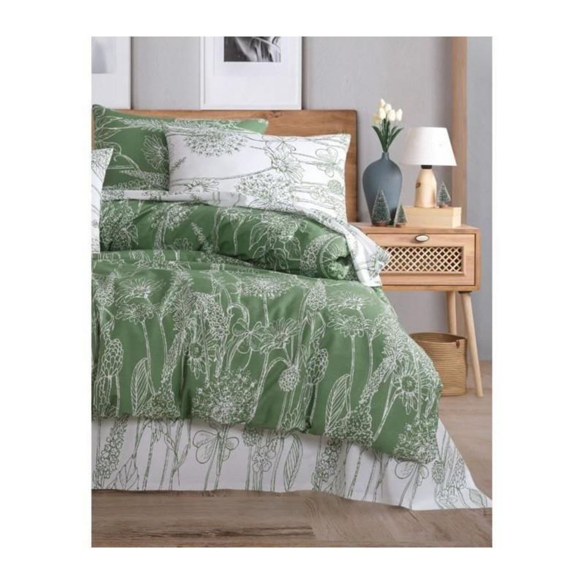 GENERIQUE Parure de lit - 1 housse de couette 220 x 240 cm + 2 taies d'oreiller 60 x 60 cm - 100% coton renforcé - Vert