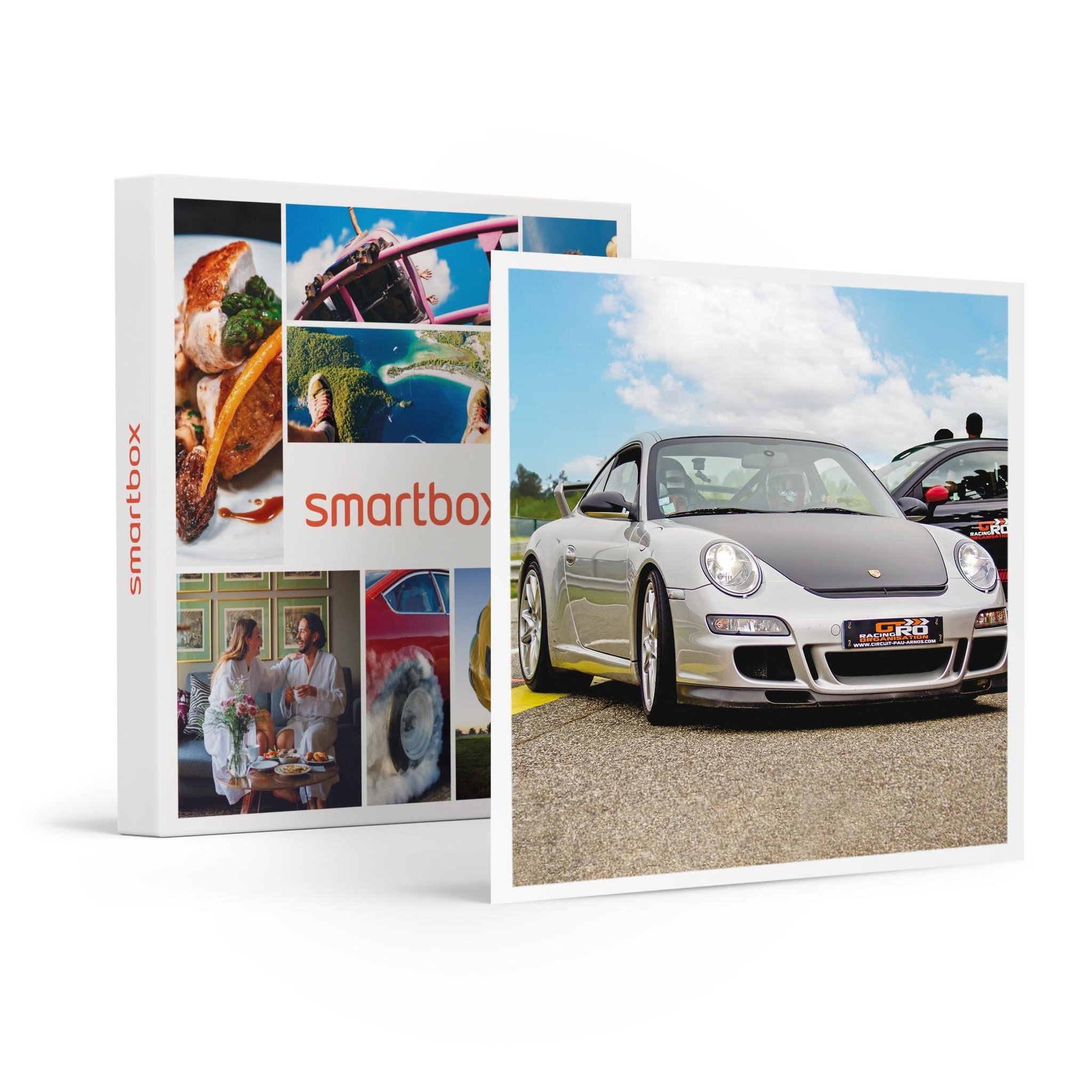 Voir la diapositive 1 : Smartbox Pilotage sur circuit : 2 tours au volant d'une Porsche 992 GT3 et 2 tours en Audi R8 V10 - Coffret Cadeau Sport & Aventure