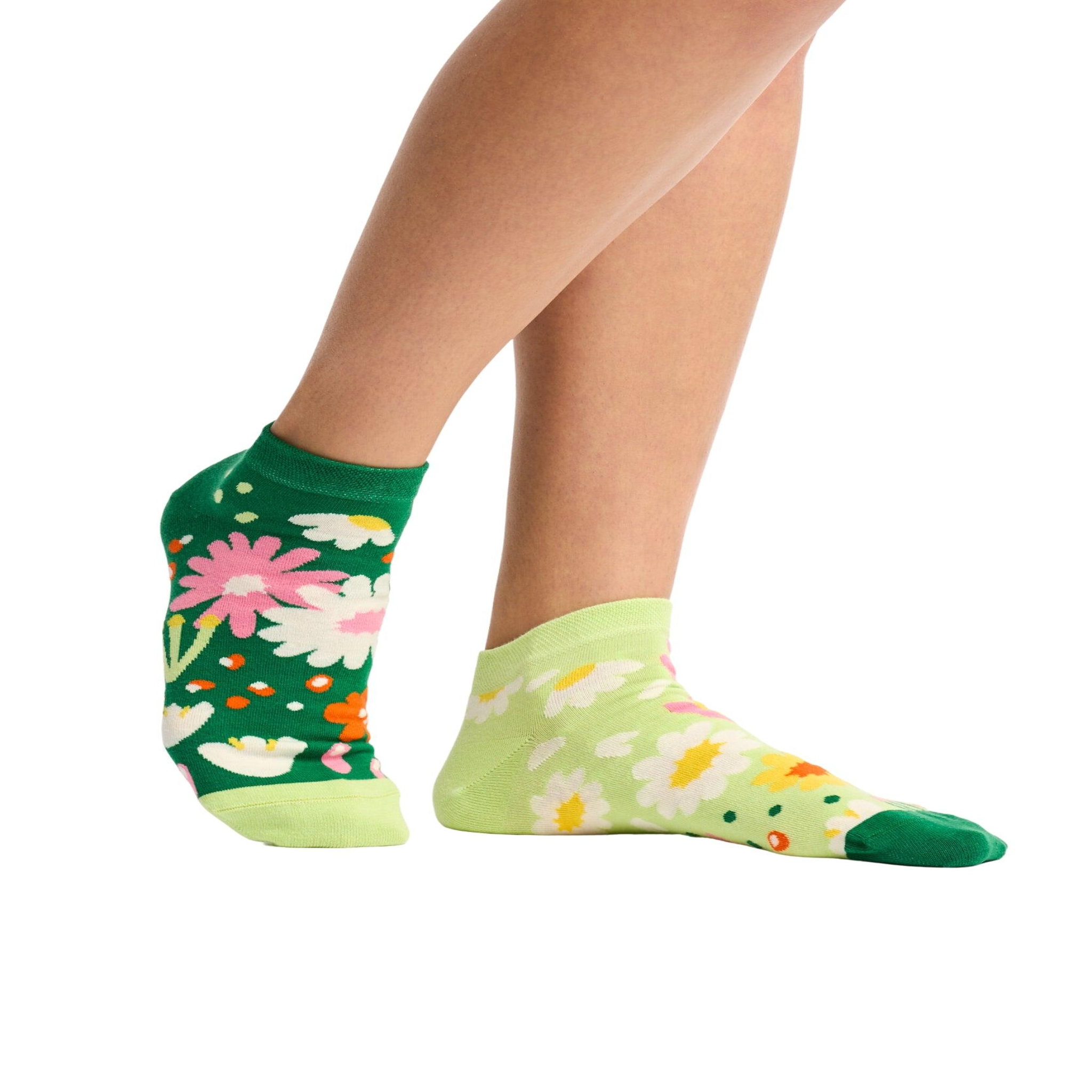 Voir la diapositive 2 : DEDOLES Socquettes jardin de fleurs
