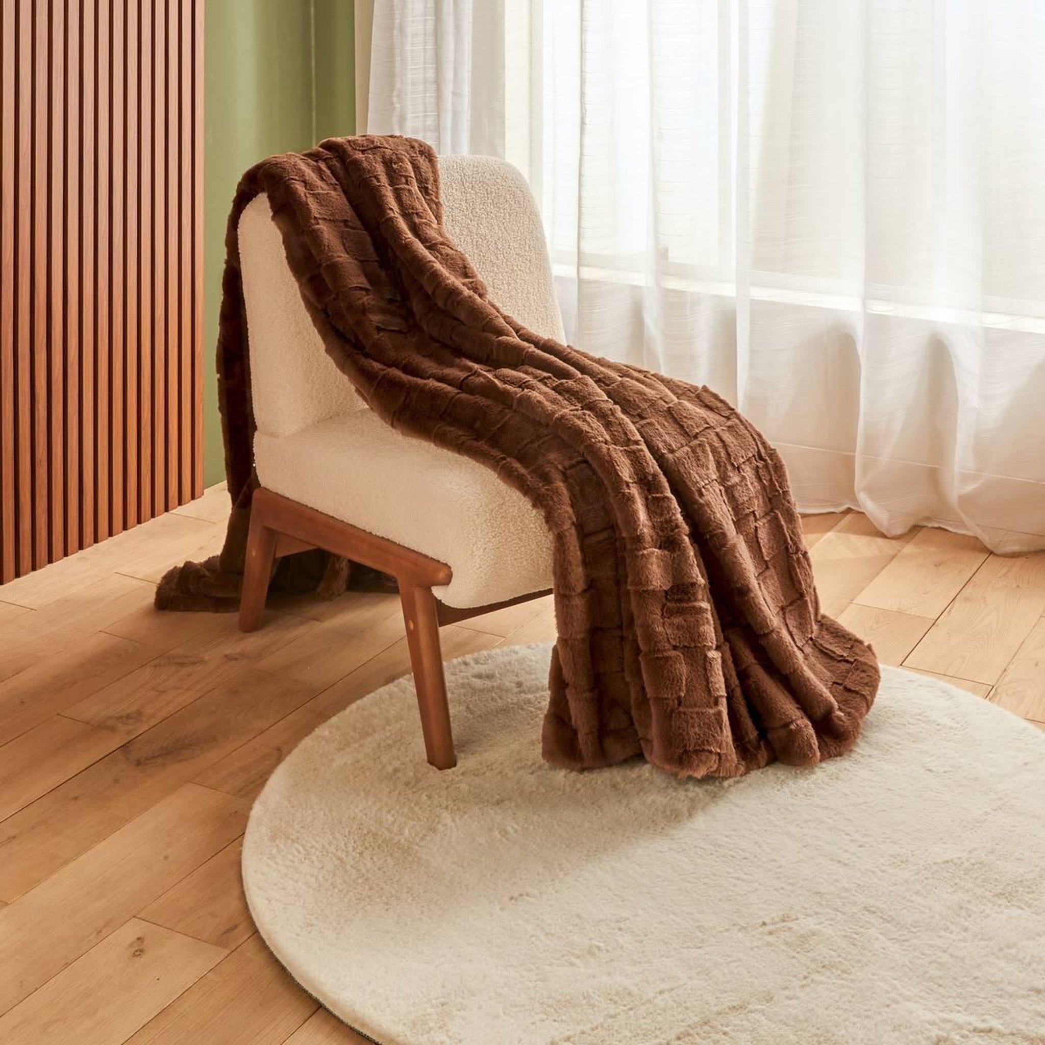 Voir la diapositive 5 : ATMOSPHERA Plaid imitation fourrure  nalia  180x230cm marron tonka