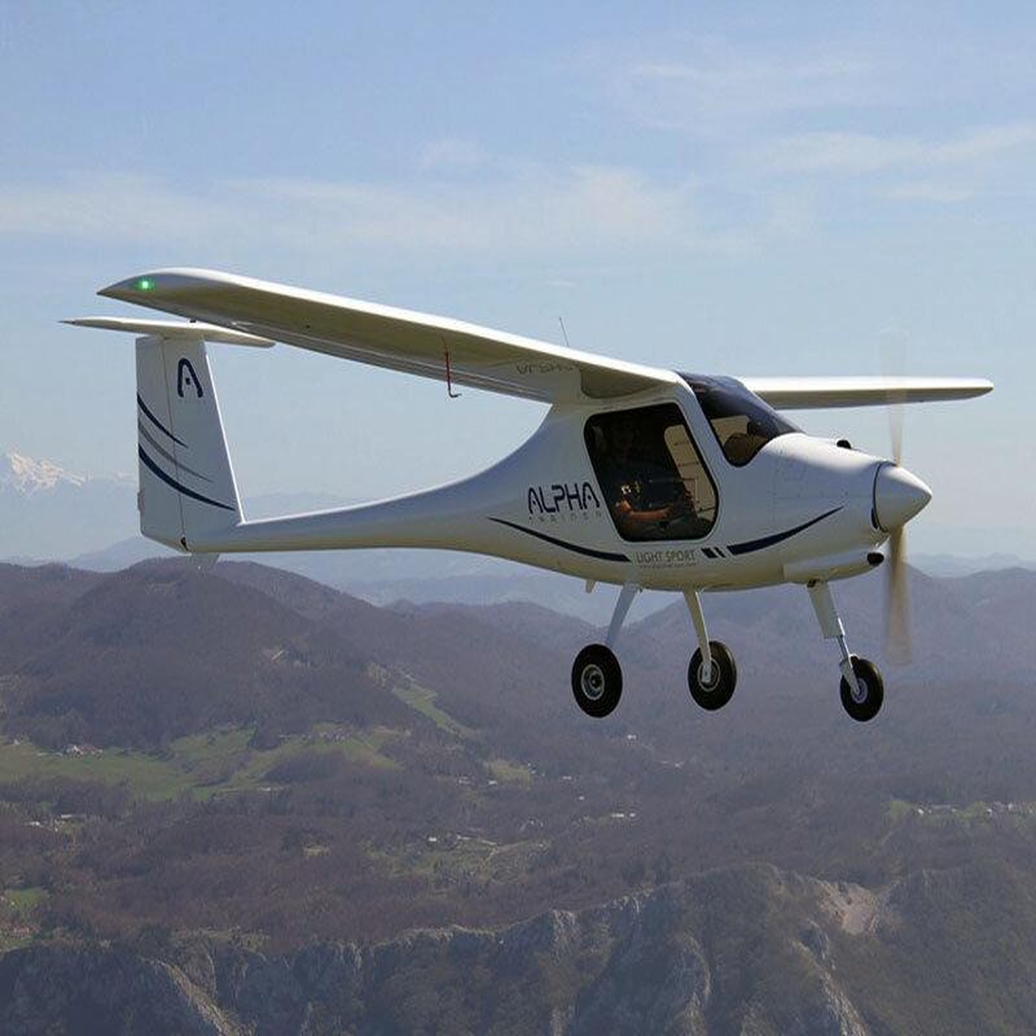 Voir la diapositive 4 : Smartbox Baptême ou leçon de pilotage dans les airs - coffret cadeau sport & aventure