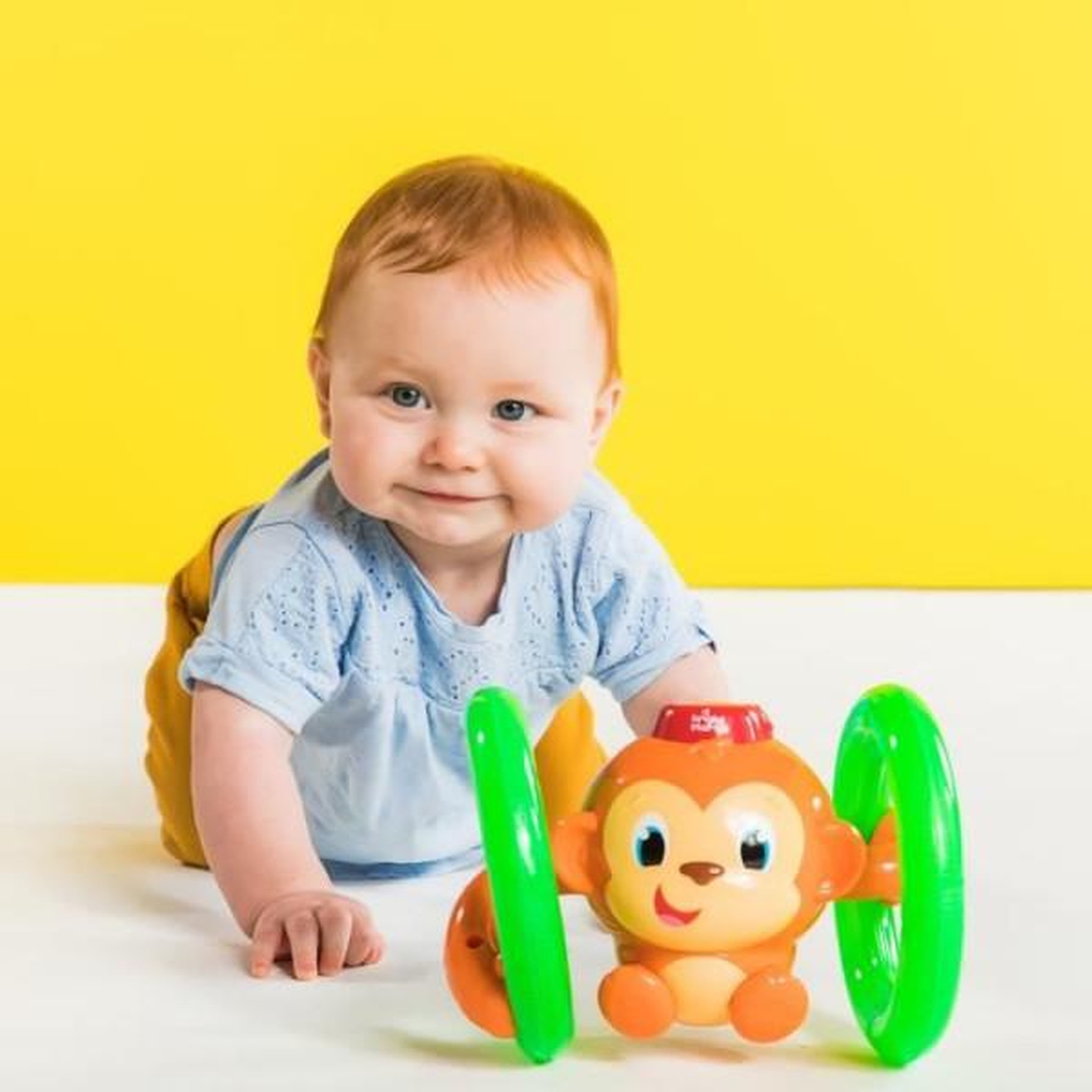 Voir la diapositive 4 : Bright Starts Jouet musical Bright Starts petit singe interactif