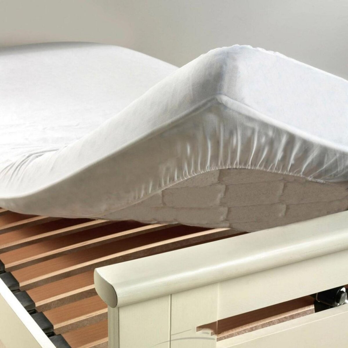 Douceur d'Intérieur Protège matelas éponge imperméable 140x190 bonnet 30 cm