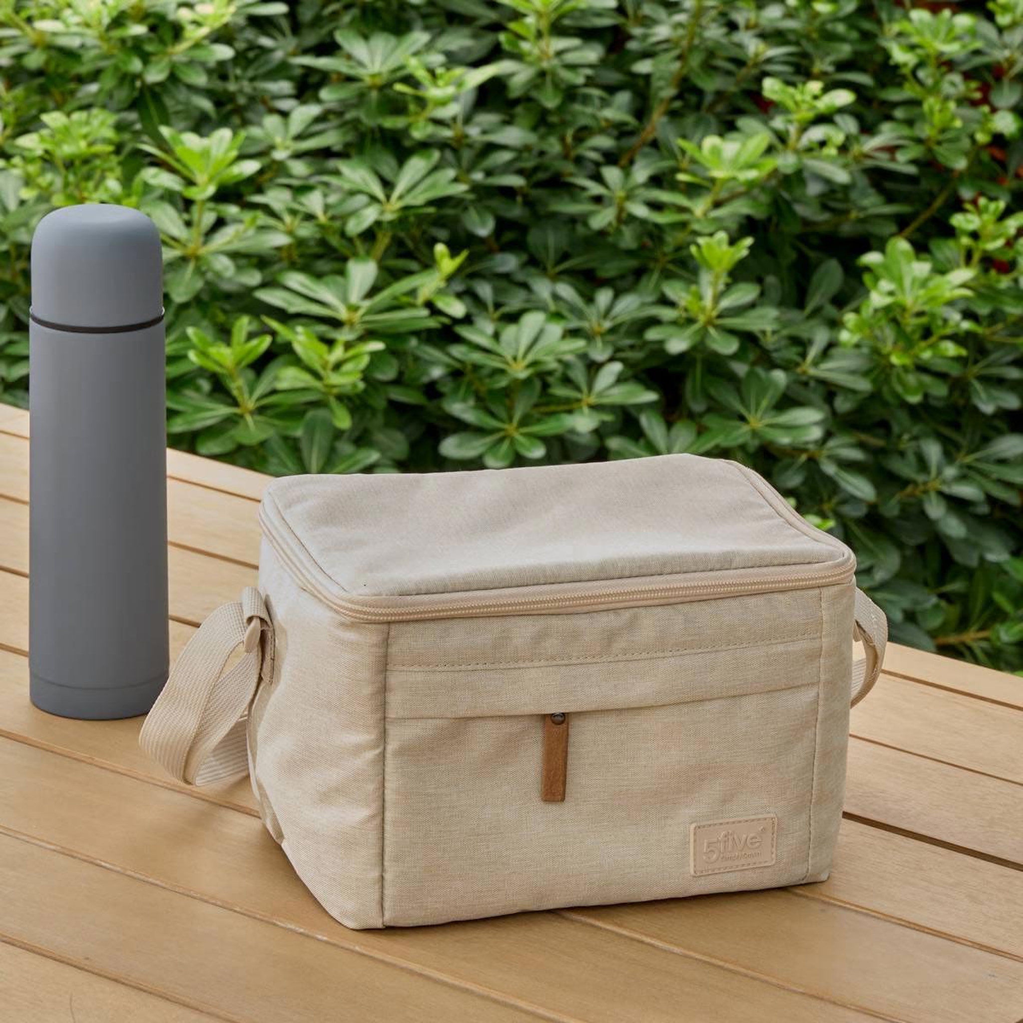 Voir la diapositive 3 : FIVE Sac repas isotherme  lena  6,5l beige