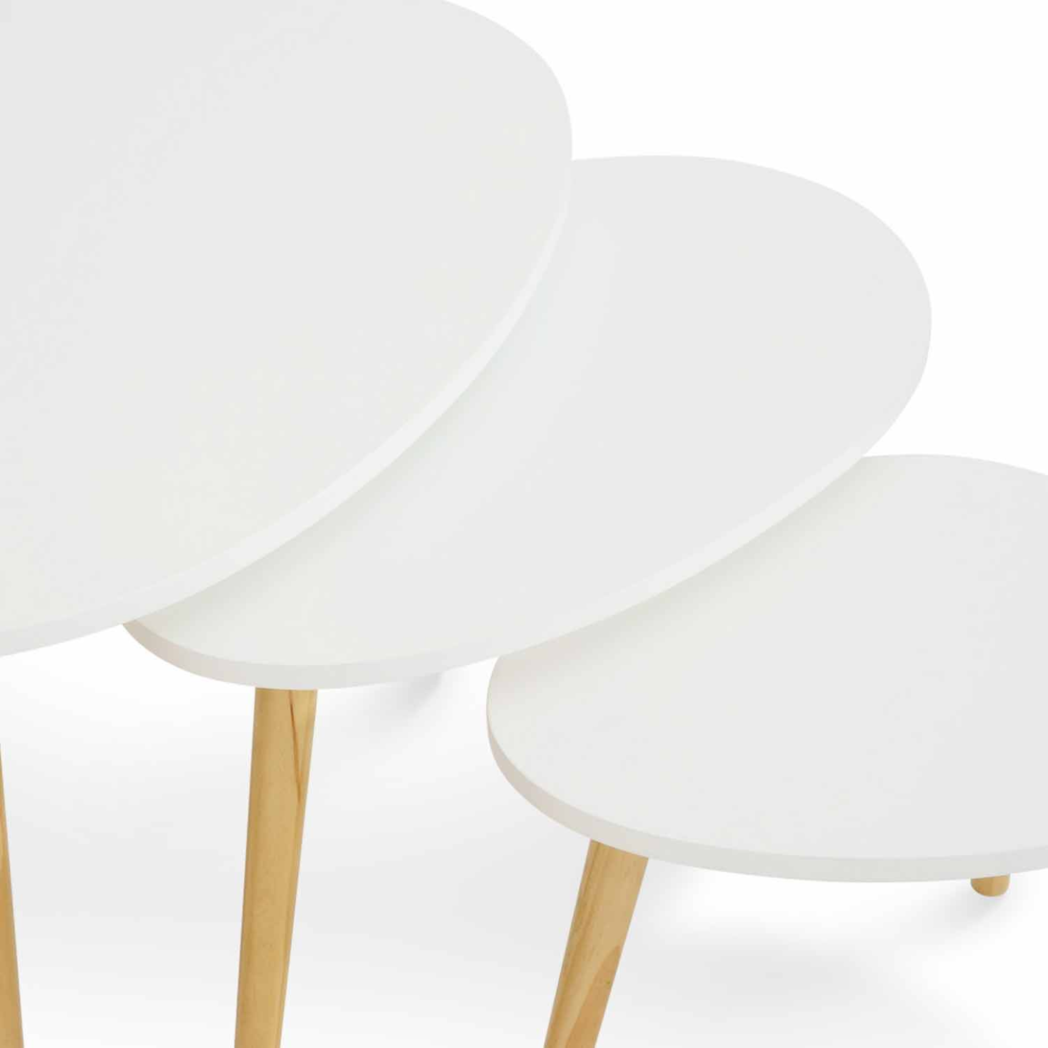 Voir la diapositive 5 : ID MARKET Lot de 3 tables basses gigognes gaia blanc scandinave