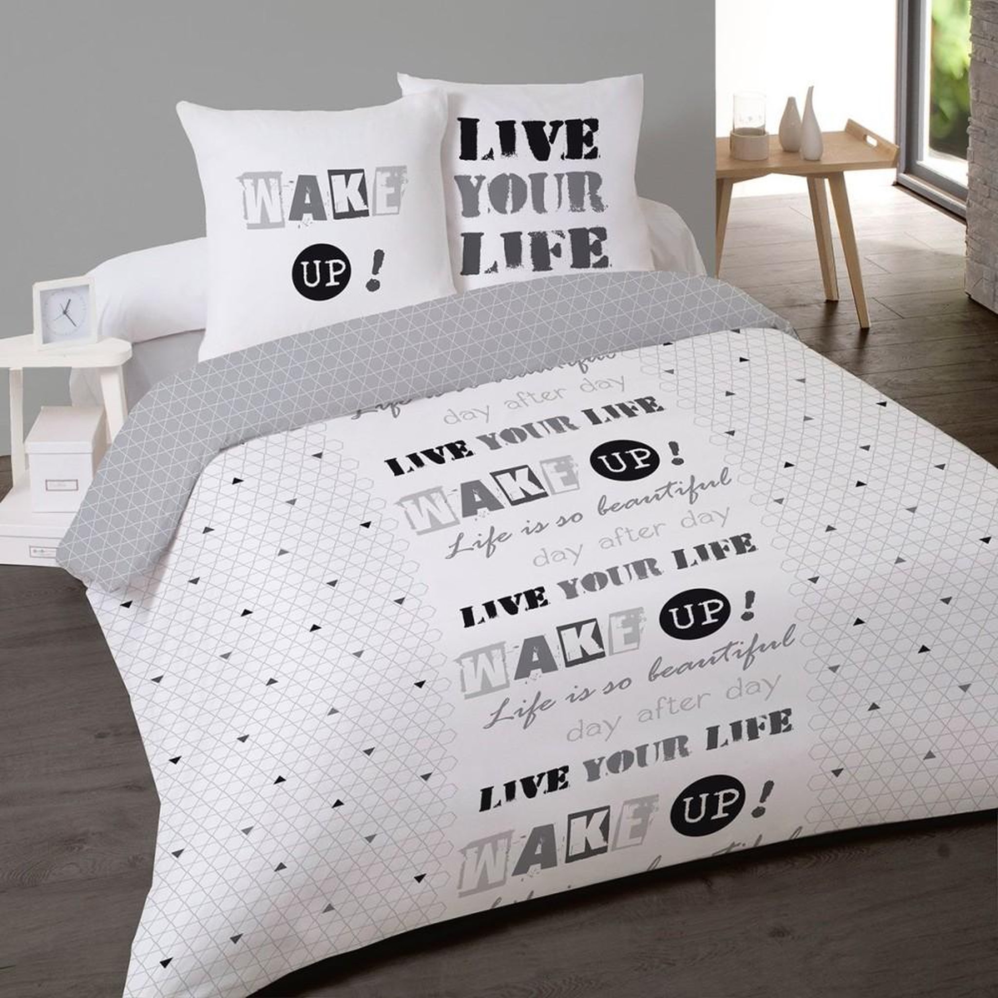 Voir la diapositive 1 : Dourev Housse de couette 200x200 Wake up + 2 taies coton 52 fils