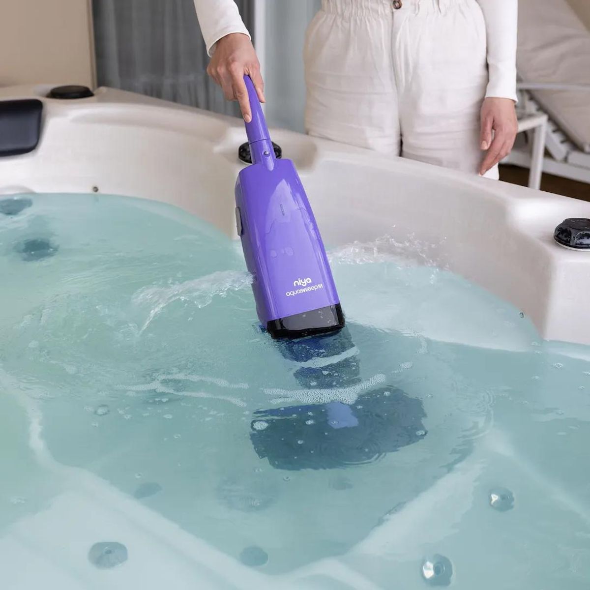 MAYTRONICS Aspirateur de piscine rechargeable - aquasweep s1