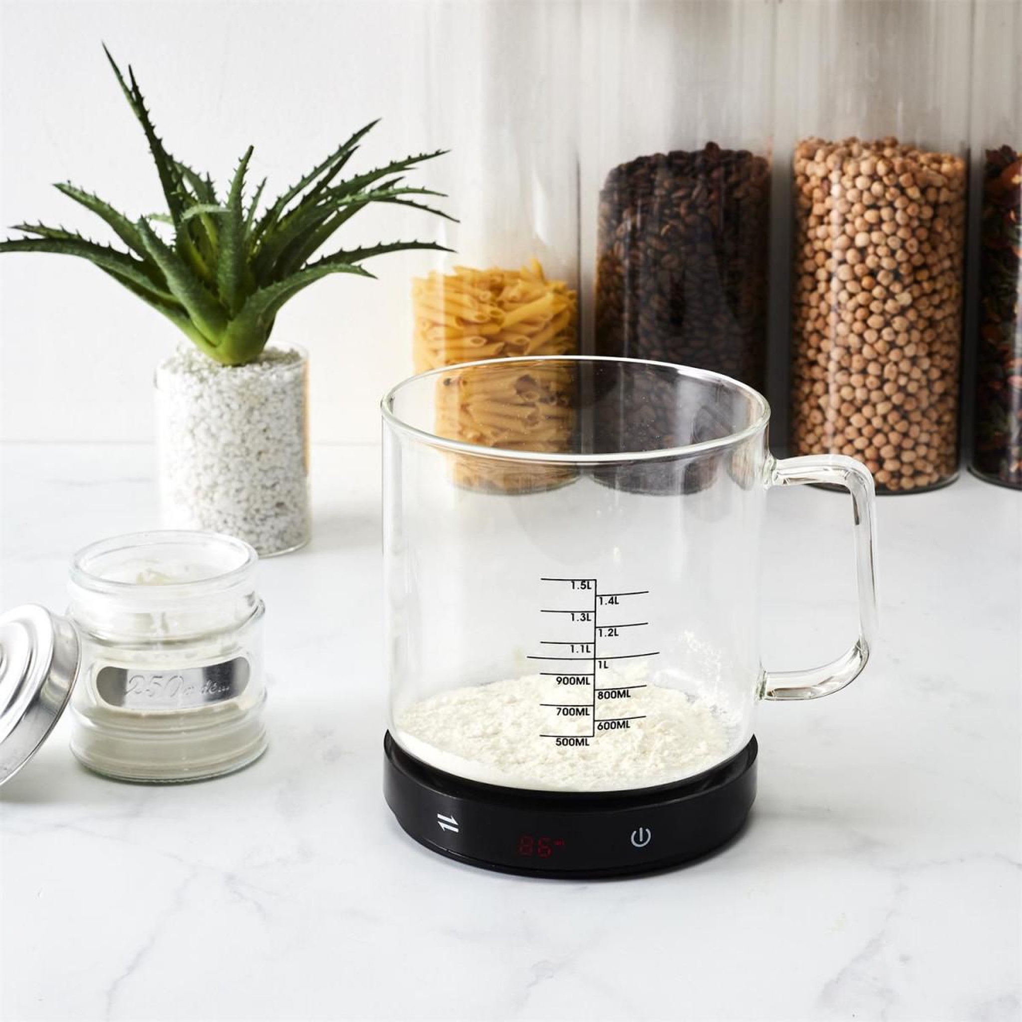 Voir la diapositive 4 : COOK CONCEPT Balance verre doseur  amovible  1,5l transparent