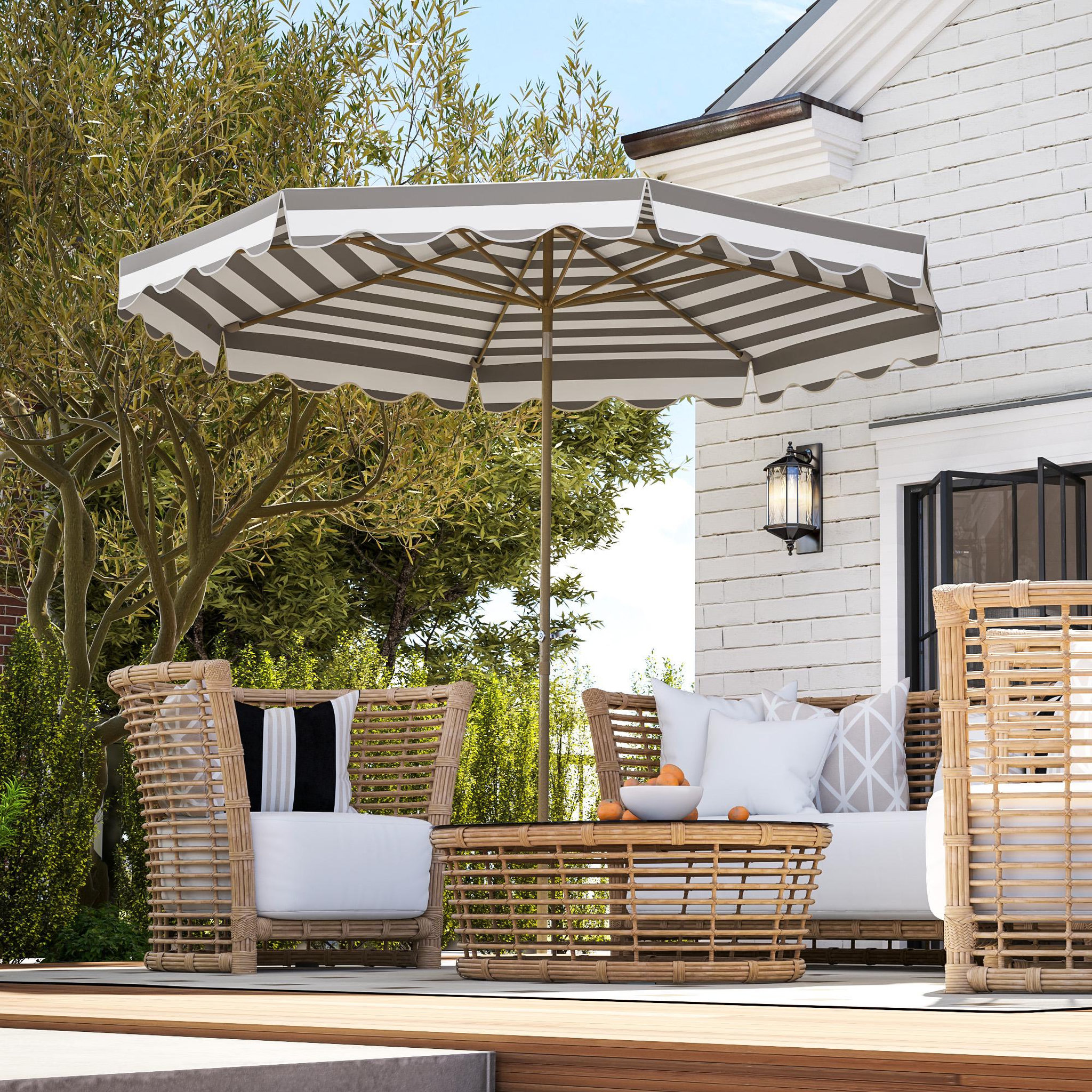 Voir la diapositive 2 : OUTSUNNY Parasol de jardin inclinable octogonal dim.2,7 x 2,4m manivelle métal effet bois tissu UPF 50+ gris taupe blanc
