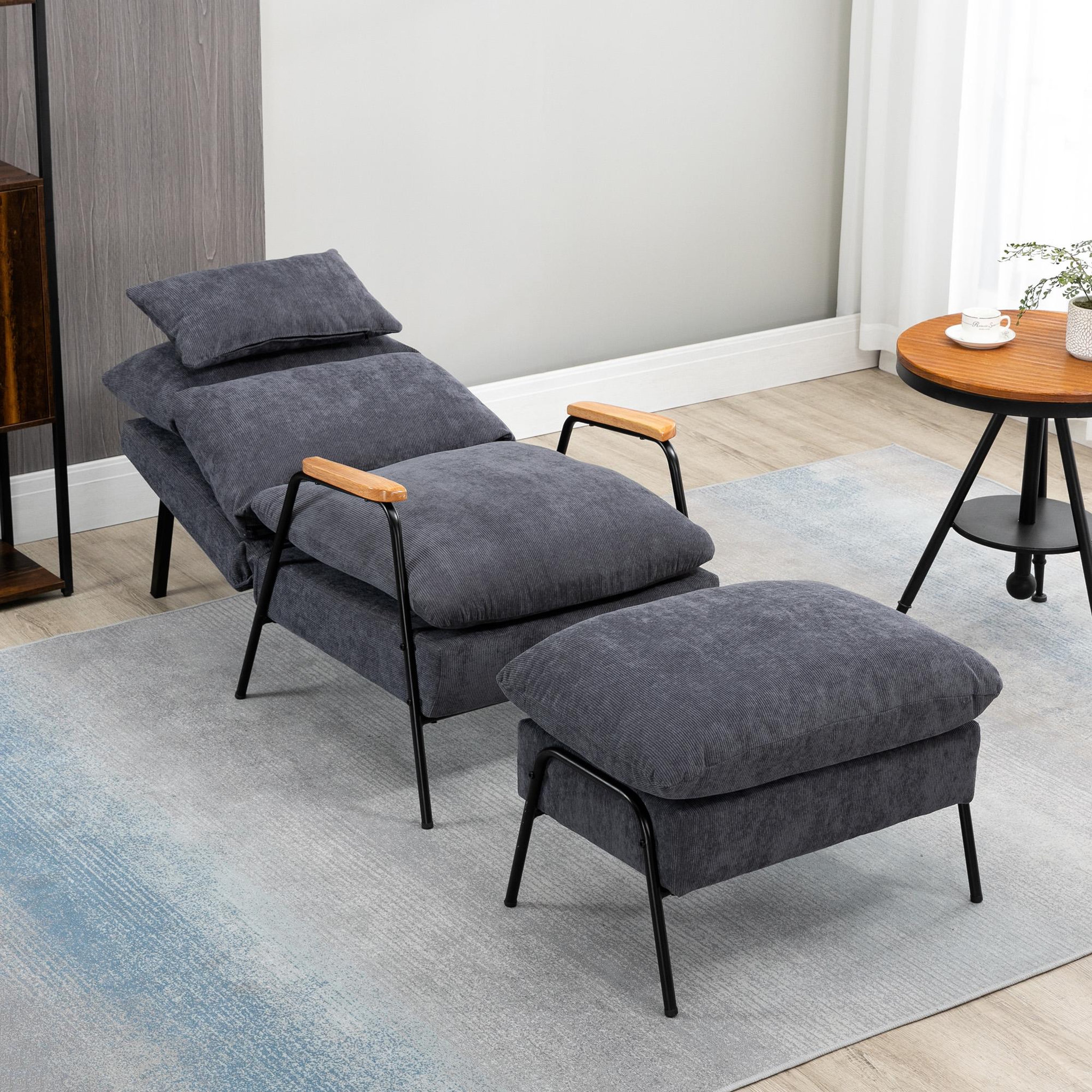 Voir la diapositive 4 : HOMCOM Fauteuil lounge style néo-rétro avec repose-pied - dossier inclinable - structure acier noir accoudoirs bois hévéa revêtement velours cotelé gris