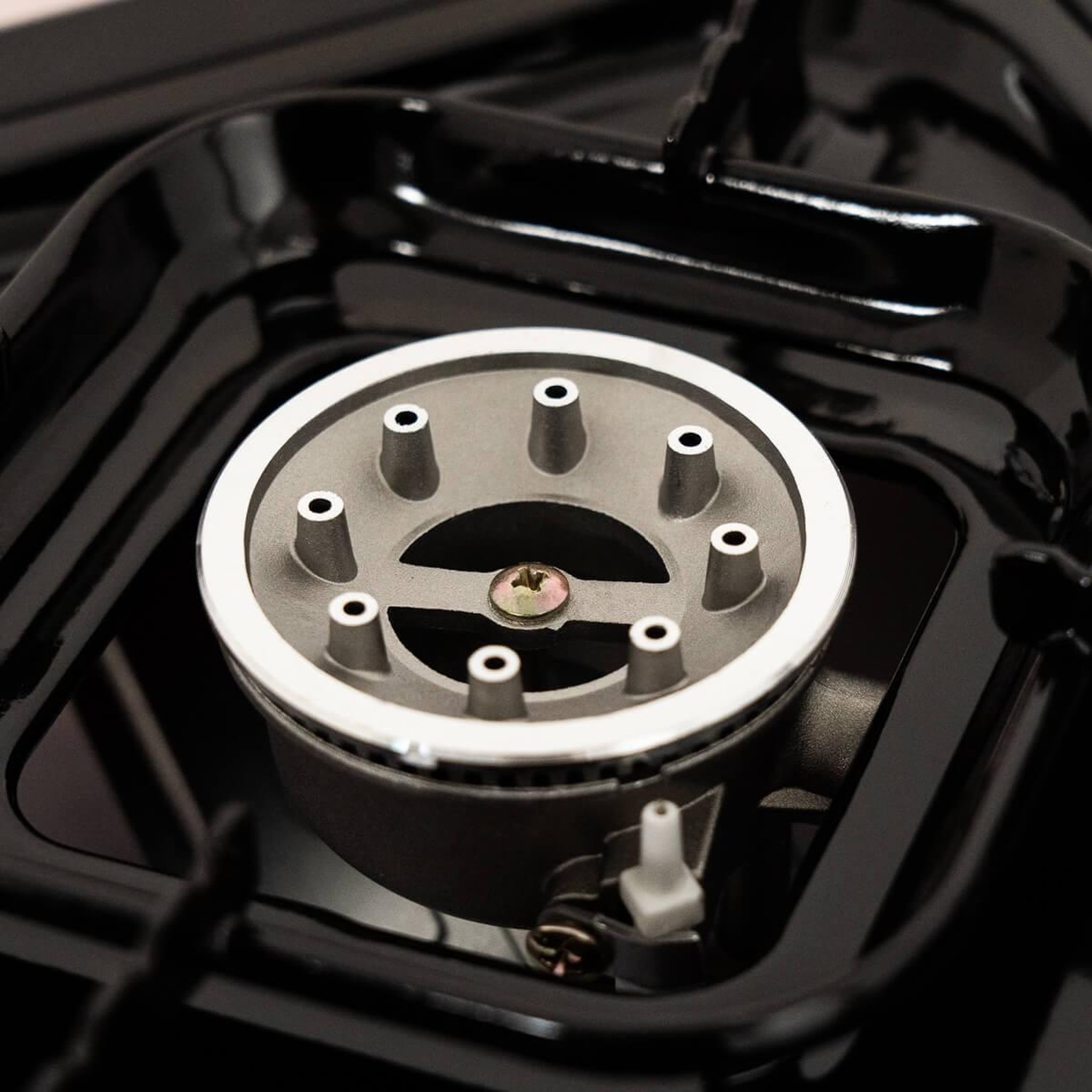 Voir la diapositive 5 : BRIXO Réchaud à gaz portable + 4 cartouches de gaz camping + mallette incluse