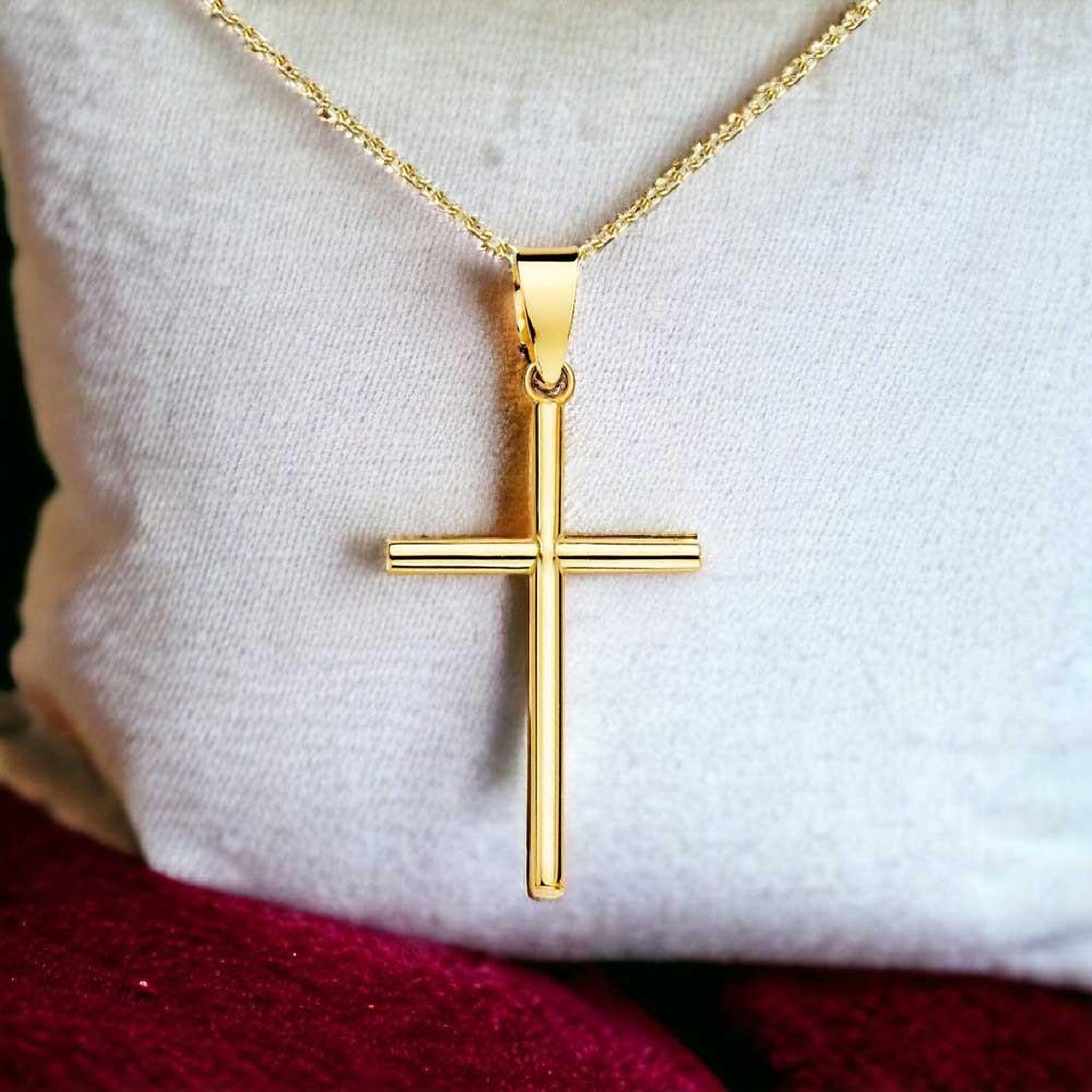 Voir la diapositive 2 : L'ATELIER D'AZUR Collier - Médaille Croix Or 18 Carats 750/000 Jaune - Chaine Dorée