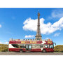 Voir la diapositive 2 : Smartbox Journée touristique à Paris en bus Hop On, Hop Off à impériale - Coffret Cadeau Sport & Aventure