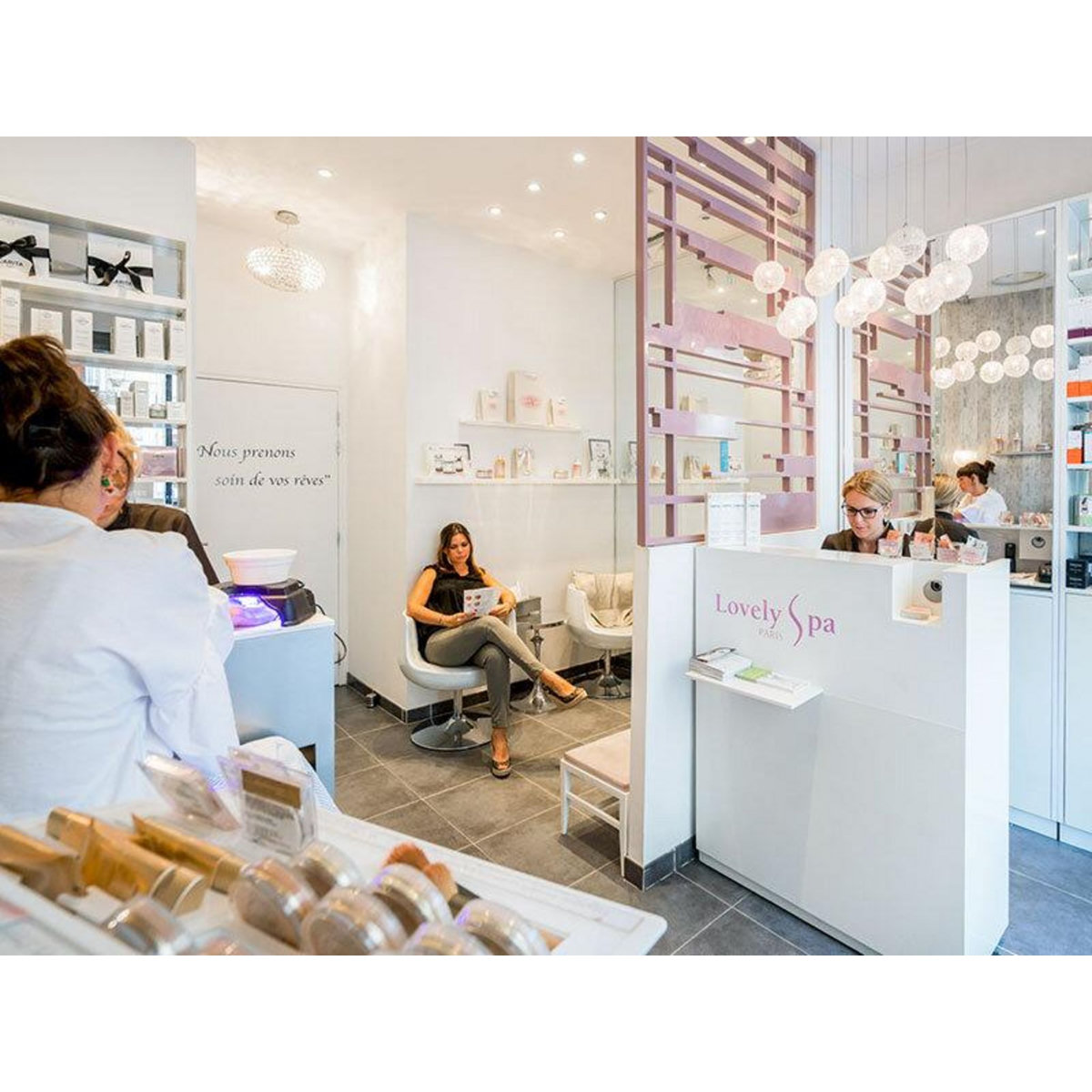 Smartbox Pause détente à Paris : soin du visage et du corps avec accès au hammam - Coffret Cadeau Bien-être