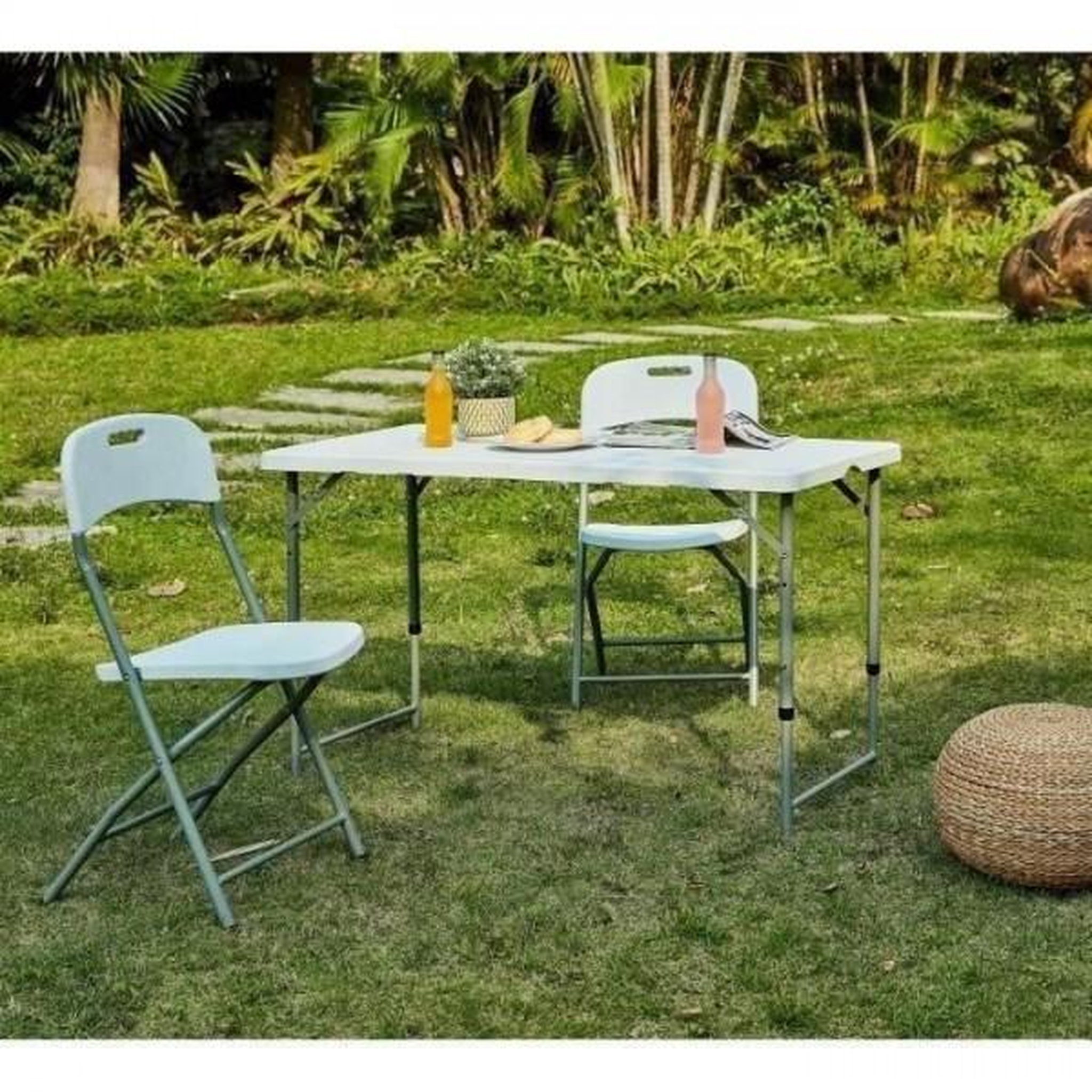 Voir la diapositive 2 : MARKET24 Table de réception pliante - 4 personnes - 122 cm - Structure en acier et Plateau en Polyéthylene PEHD - Blanc