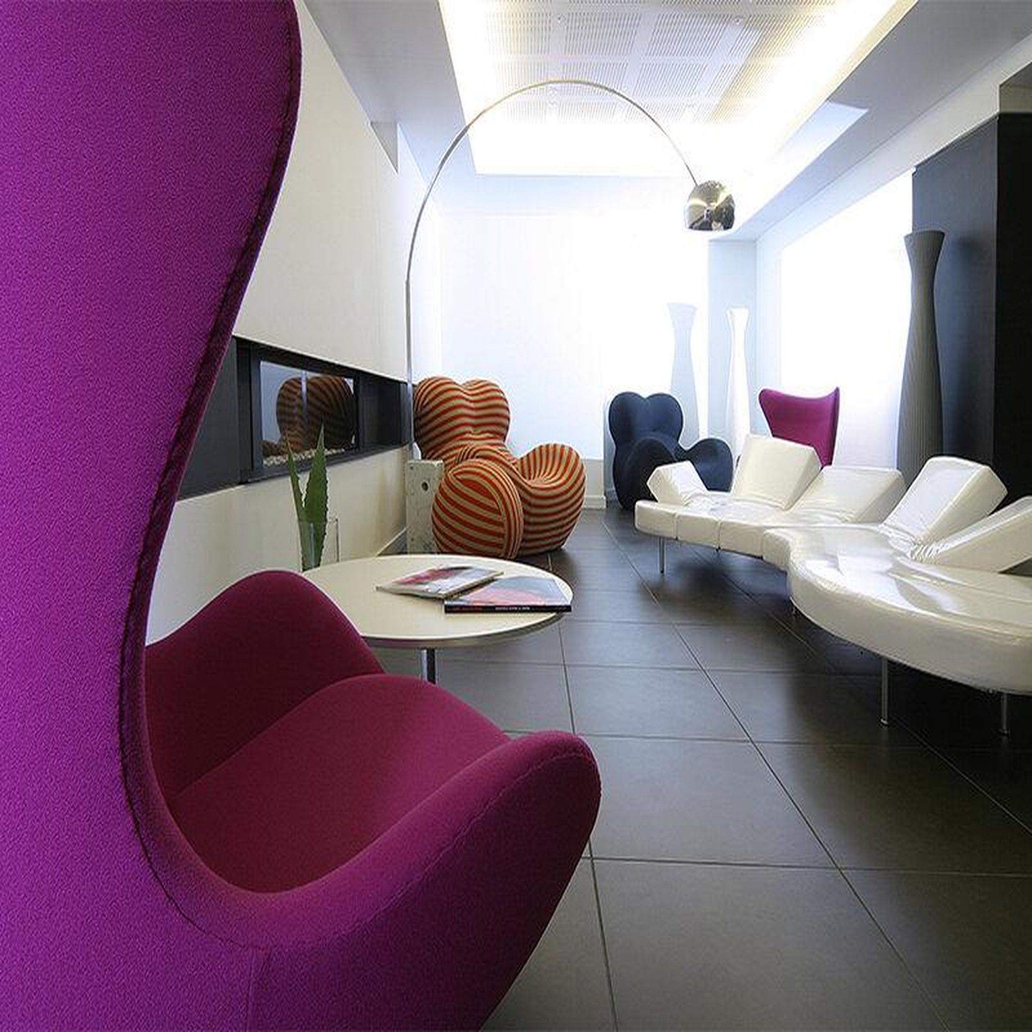 Voir la diapositive 4 : Smartbox 2 jours de luxe avec dîner dans un hôtel 4* au cœur du centre-ville de tarbes - coffret cadeau séjour